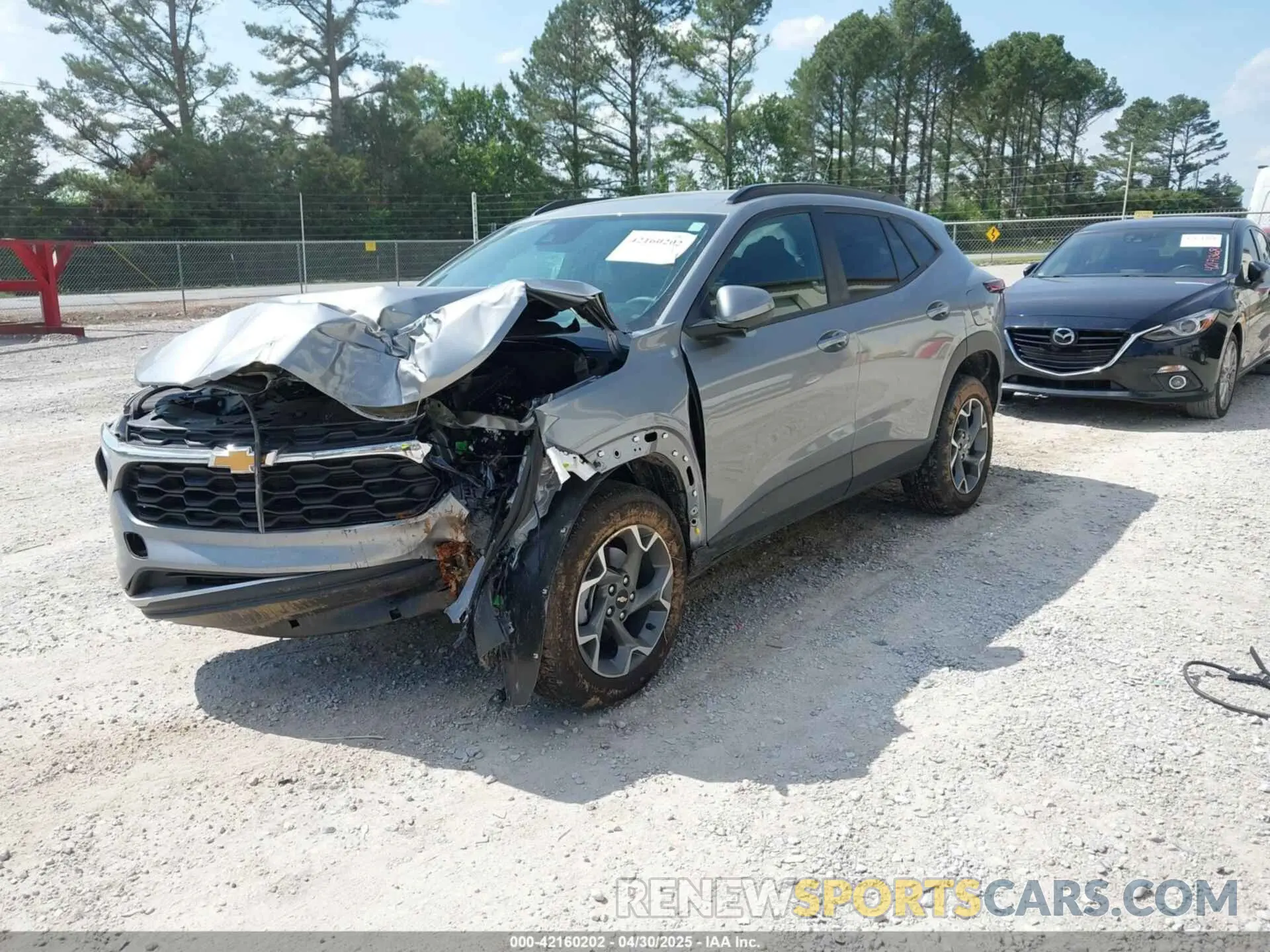 2 Photograph of a damaged car KL77LHE28RC191013 CHEVROLET TRAX 2024