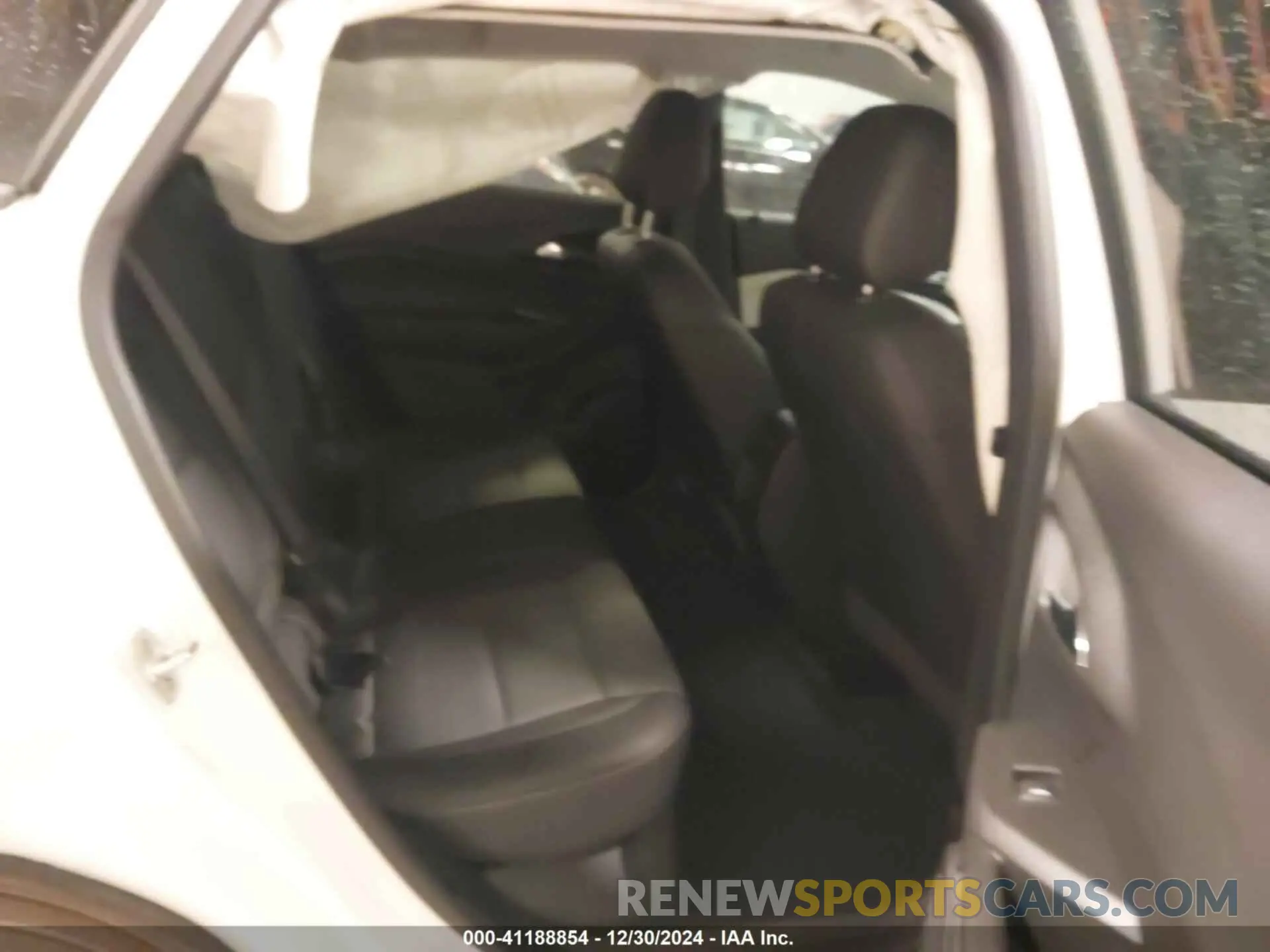 8 Photograph of a damaged car KL77LHE28RC200793 CHEVROLET TRAX 2024