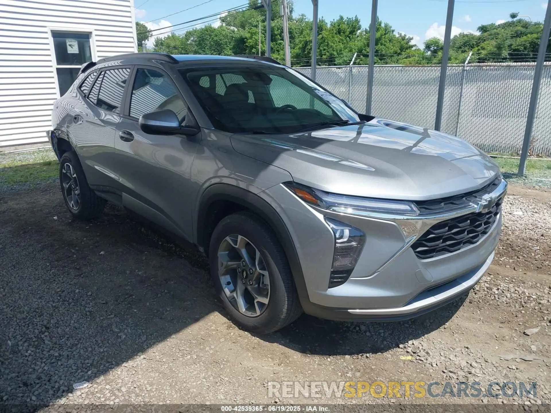 1 Photograph of a damaged car KL77LHE28RC221692 CHEVROLET TRAX 2024