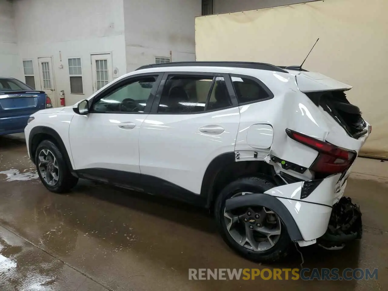 2 Photograph of a damaged car KL77LHE29RC089025 CHEVROLET TRAX 2024