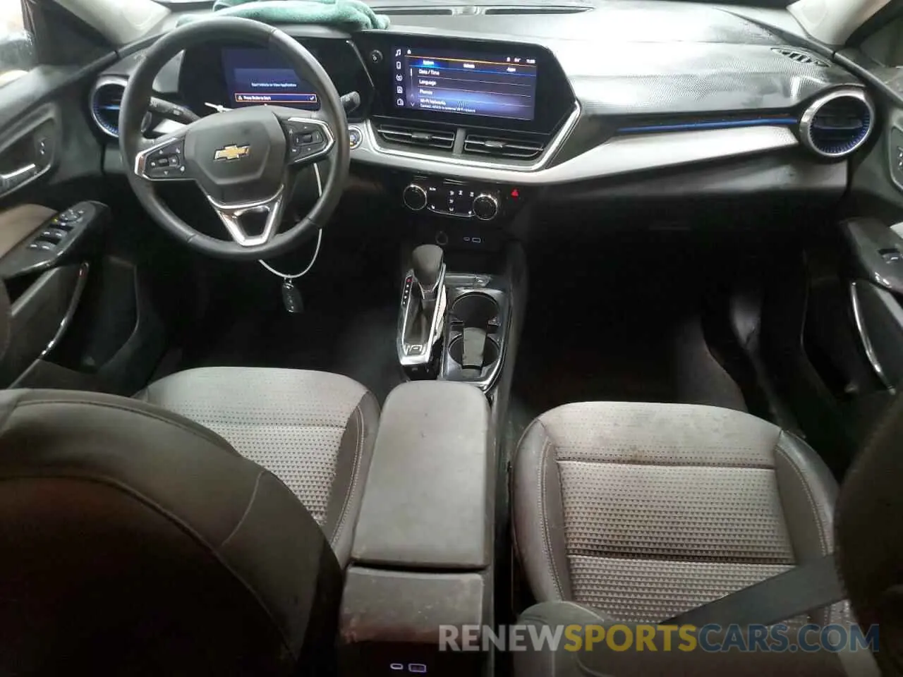 8 Photograph of a damaged car KL77LHE29RC089025 CHEVROLET TRAX 2024