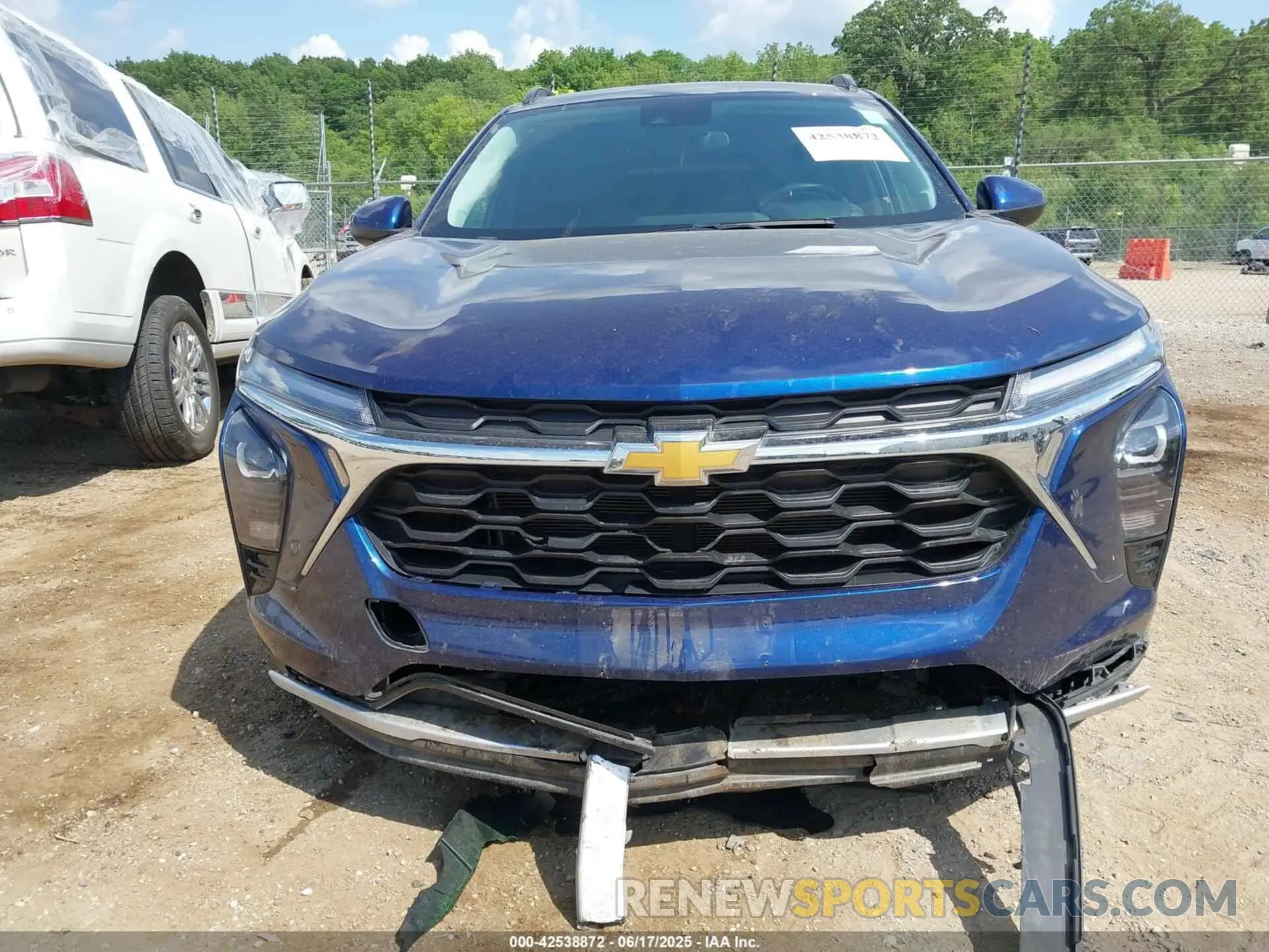 12 Photograph of a damaged car KL77LHE29RC108219 CHEVROLET TRAX 2024