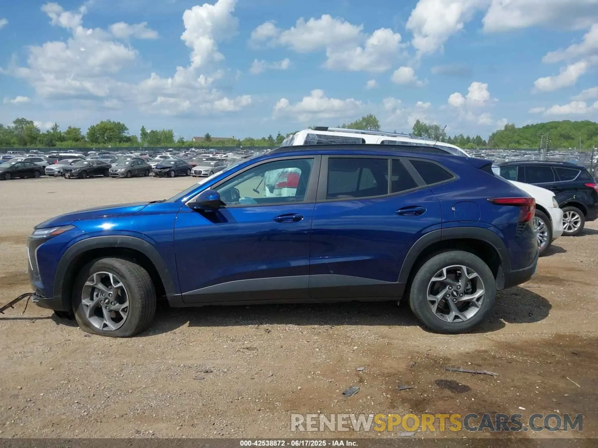 14 Photograph of a damaged car KL77LHE29RC108219 CHEVROLET TRAX 2024