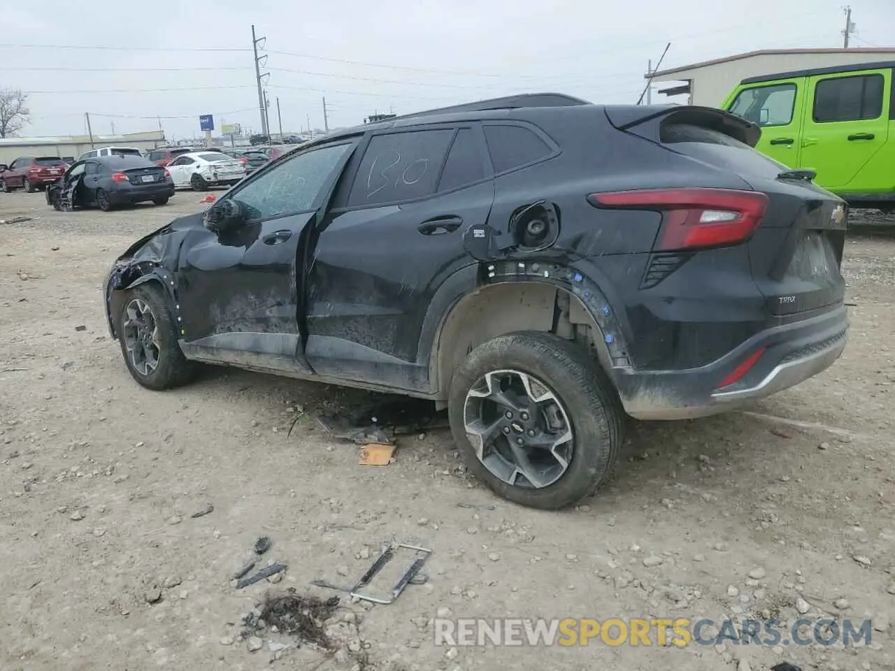 2 Photograph of a damaged car KL77LHE29RC184801 CHEVROLET TRAX 2024