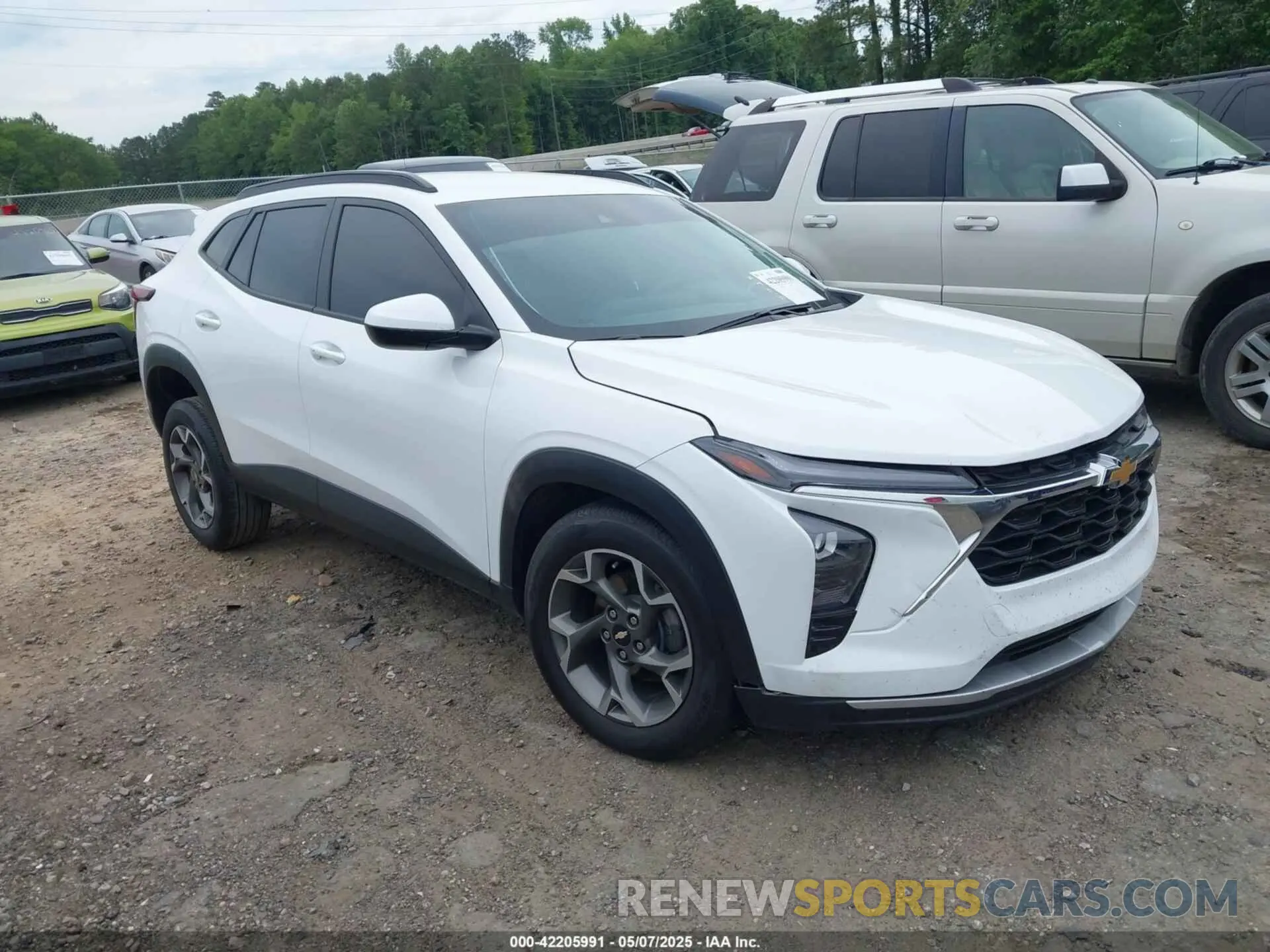 1 Photograph of a damaged car KL77LHE29RC211107 CHEVROLET TRAX 2024
