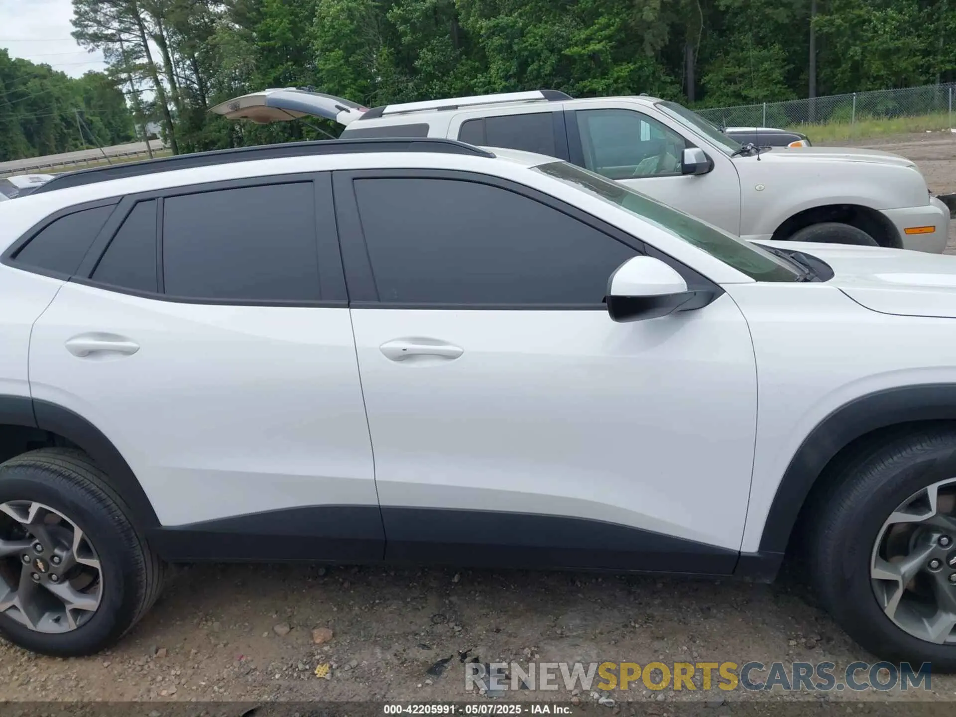 13 Photograph of a damaged car KL77LHE29RC211107 CHEVROLET TRAX 2024