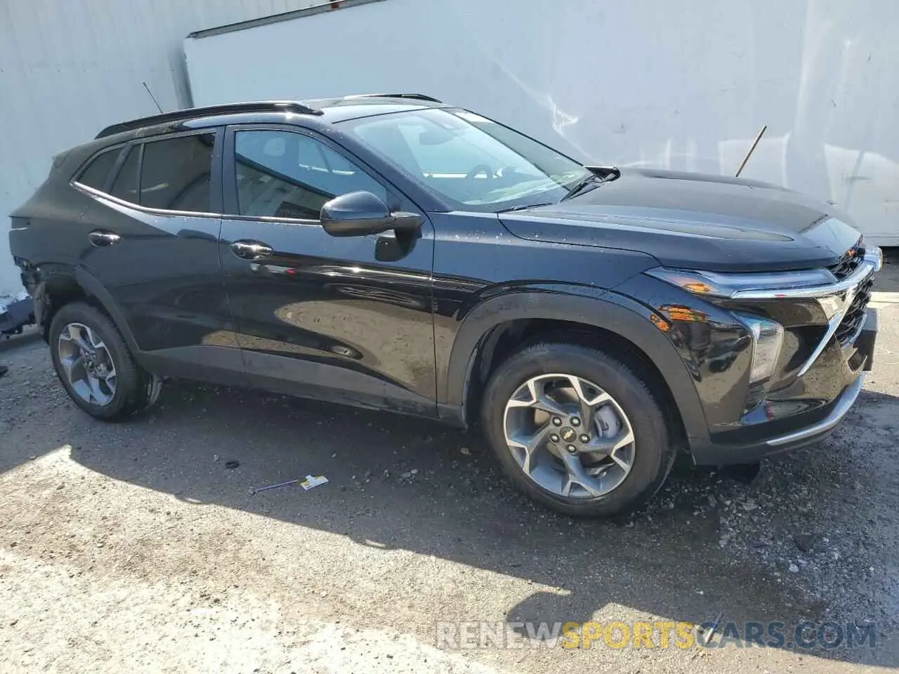 4 Photograph of a damaged car KL77LHE29RC245645 CHEVROLET TRAX 2024