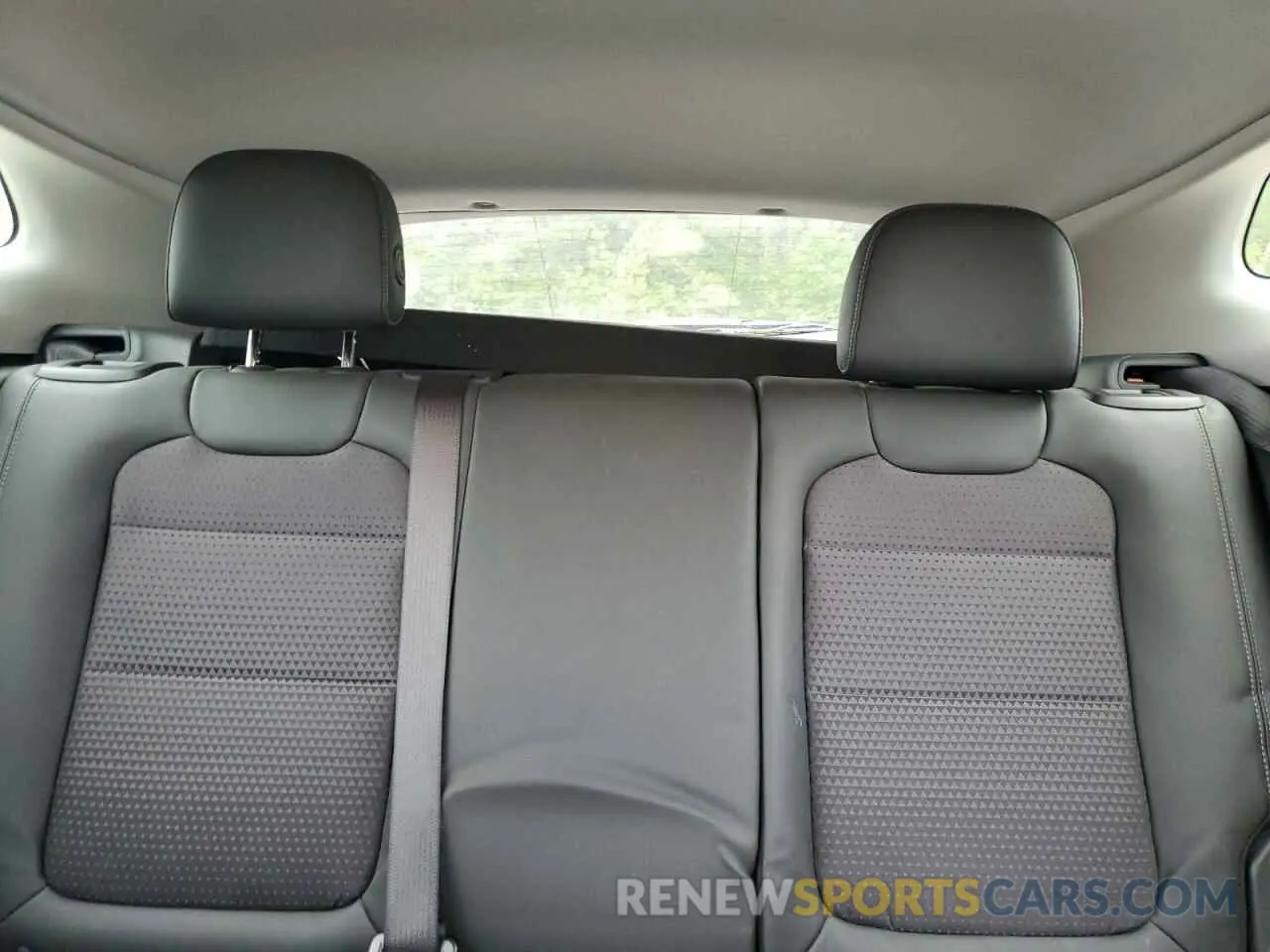 10 Photograph of a damaged car KL77LHE2XRC010624 CHEVROLET TRAX 2024