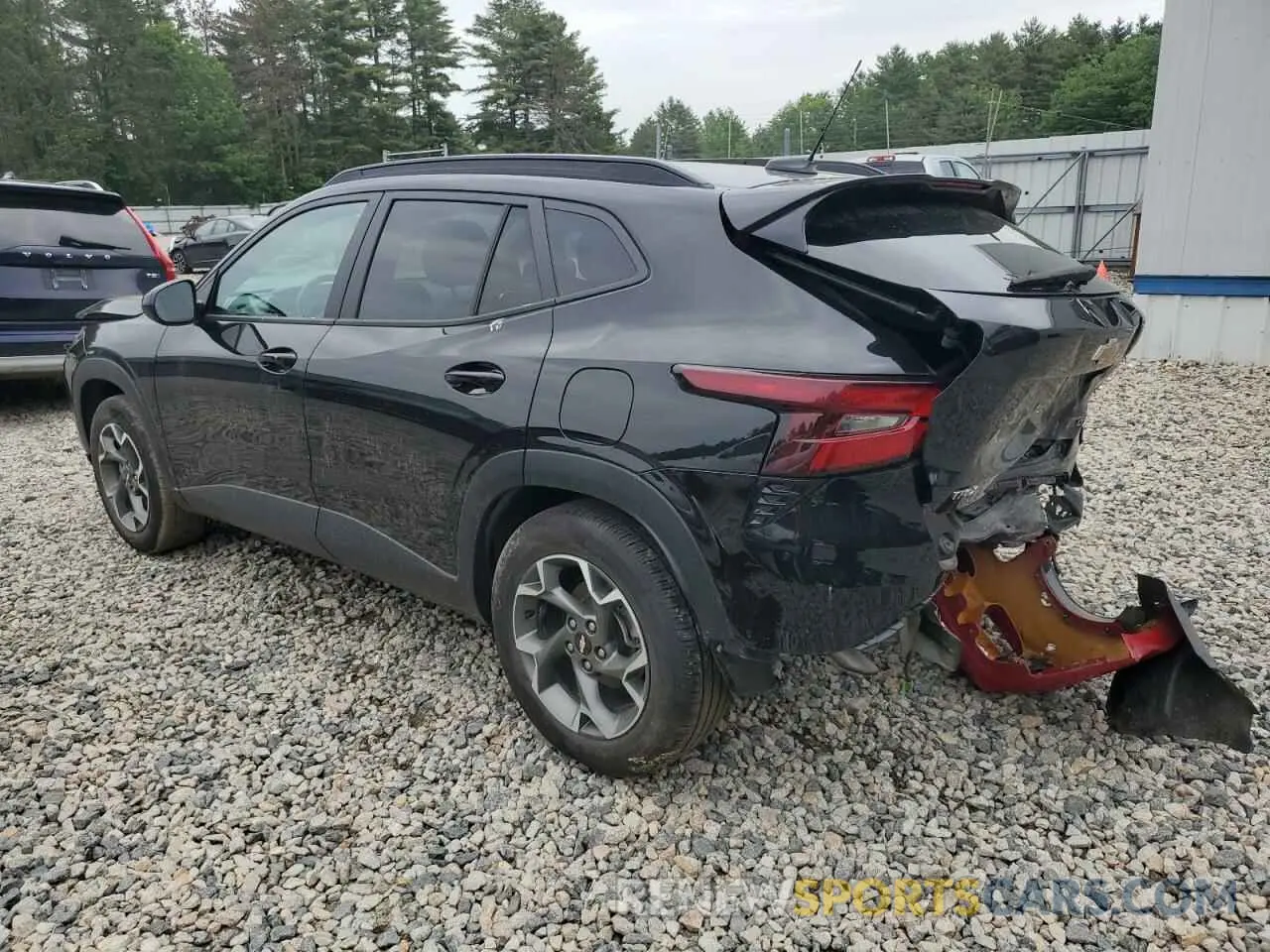 2 Photograph of a damaged car KL77LHE2XRC010624 CHEVROLET TRAX 2024