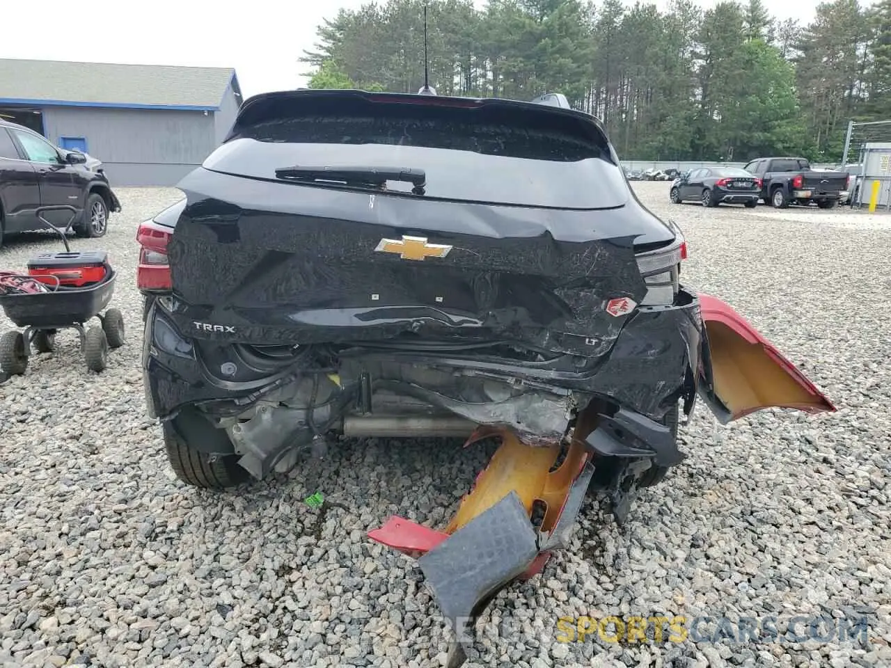 6 Photograph of a damaged car KL77LHE2XRC010624 CHEVROLET TRAX 2024