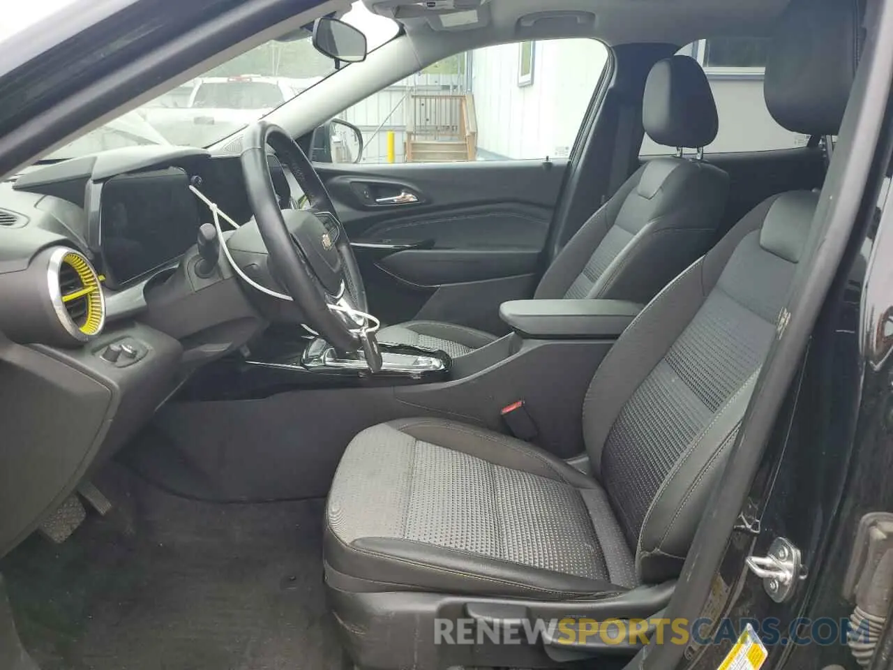 7 Photograph of a damaged car KL77LHE2XRC010624 CHEVROLET TRAX 2024