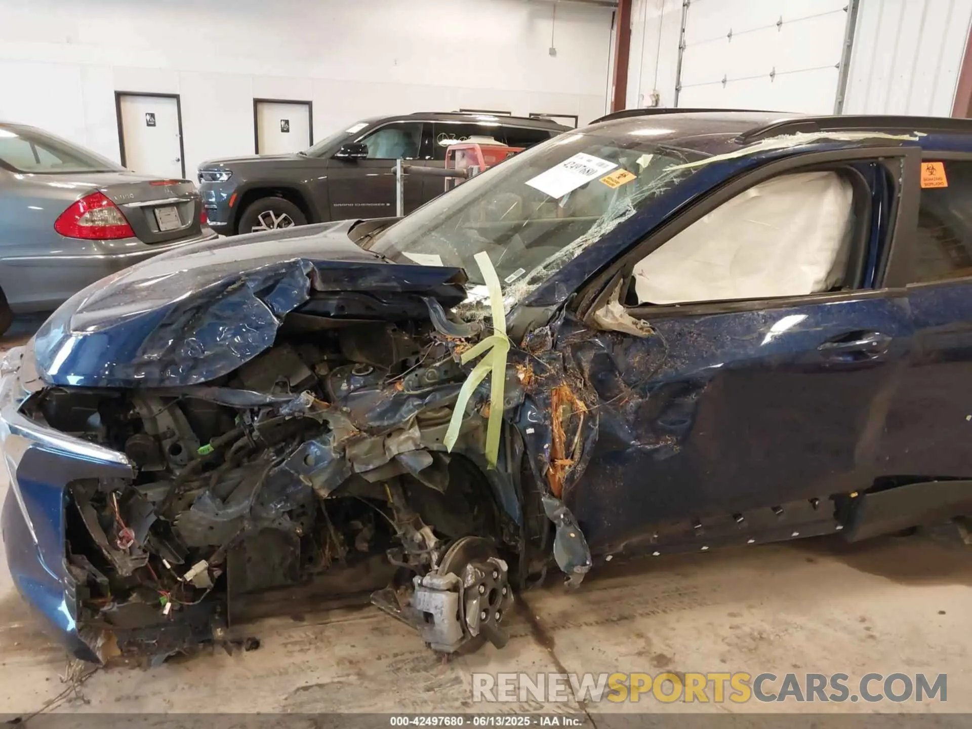 6 Photograph of a damaged car KL77LHE2XRC060407 CHEVROLET TRAX 2024