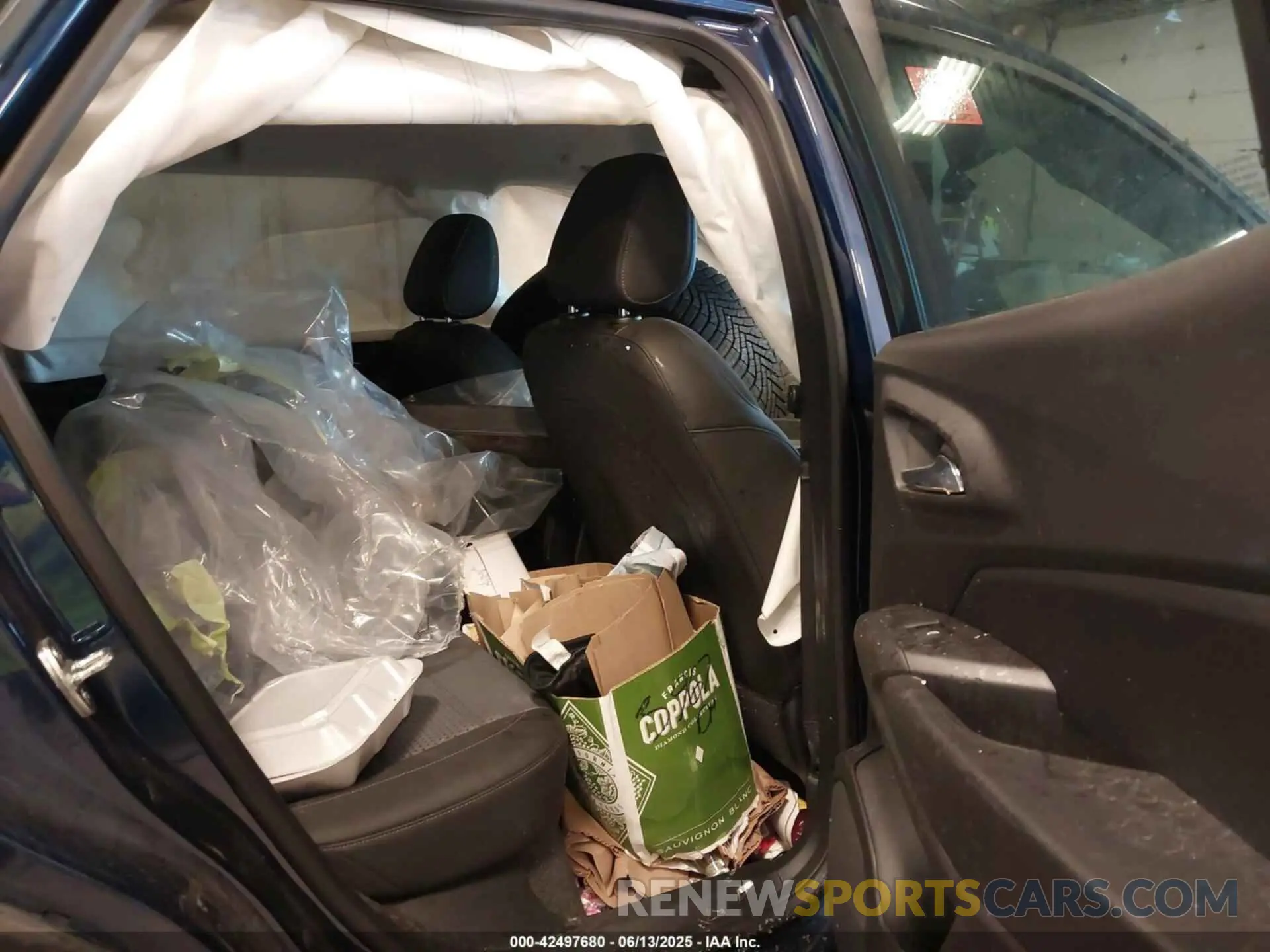 8 Photograph of a damaged car KL77LHE2XRC060407 CHEVROLET TRAX 2024