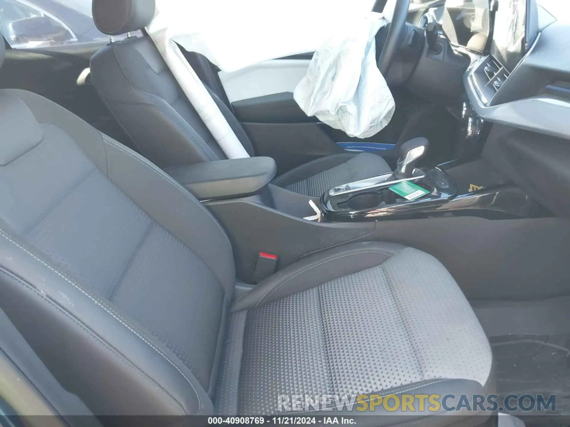 5 Photograph of a damaged car KL77LHE2XRC077465 CHEVROLET TRAX 2024
