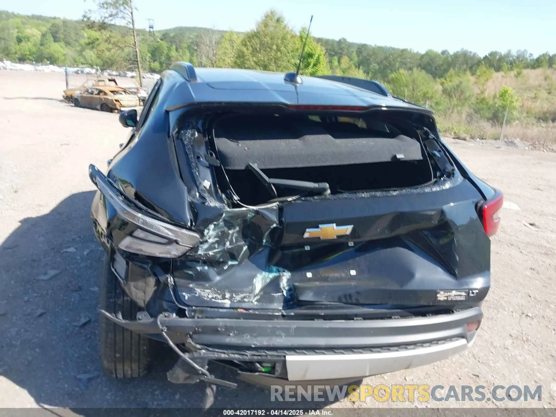 6 Photograph of a damaged car KL77LHE2XRC113686 CHEVROLET TRAX 2024