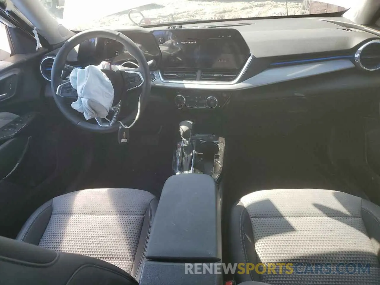 8 Photograph of a damaged car KL77LHE2XRC165416 CHEVROLET TRAX 2024