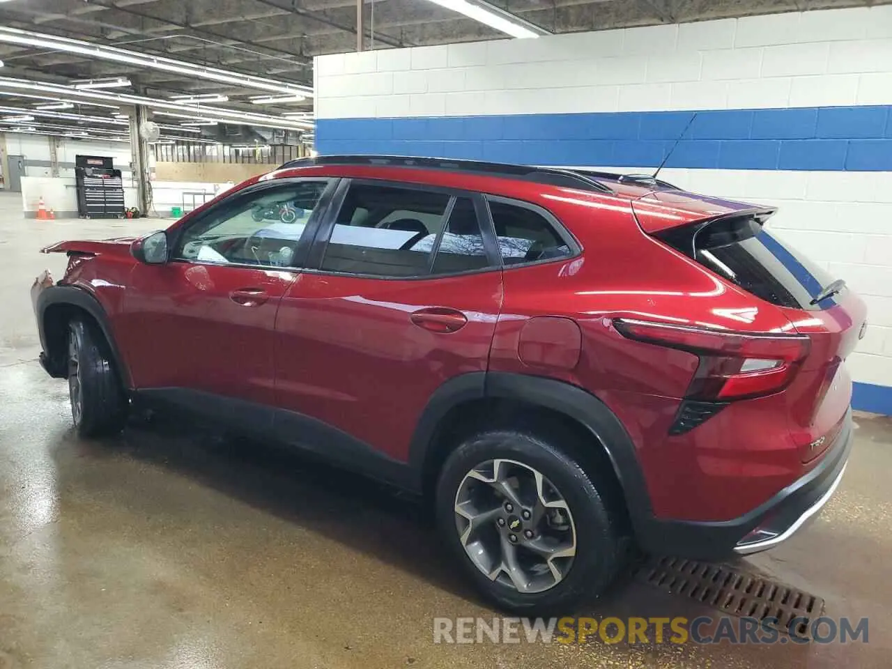 2 Photograph of a damaged car KL77LHE2XRC236761 CHEVROLET TRAX 2024