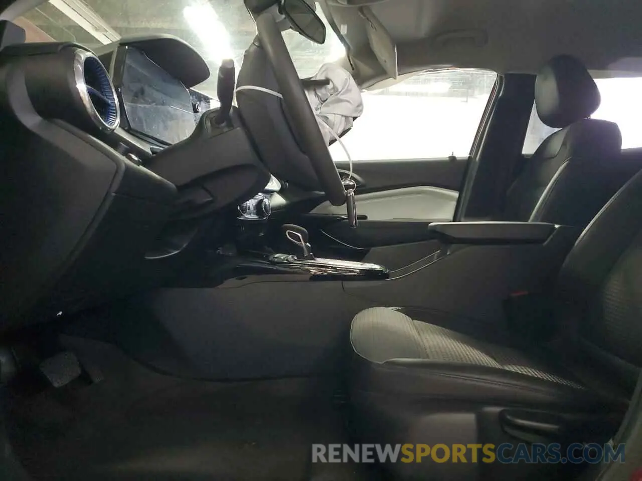 7 Photograph of a damaged car KL77LHE2XRC236761 CHEVROLET TRAX 2024