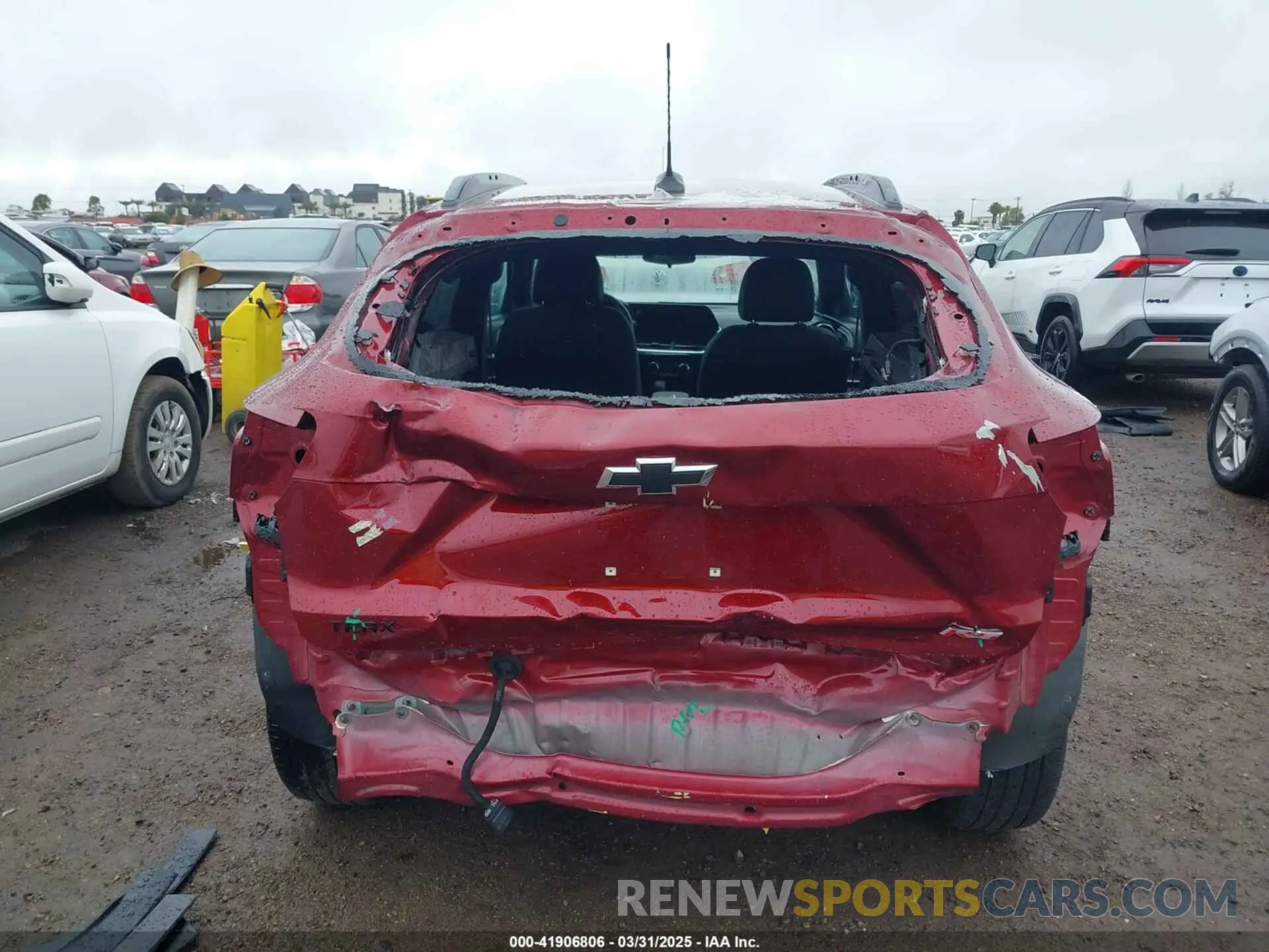 17 Photograph of a damaged car KL77LJE20RC006623 CHEVROLET TRAX 2024