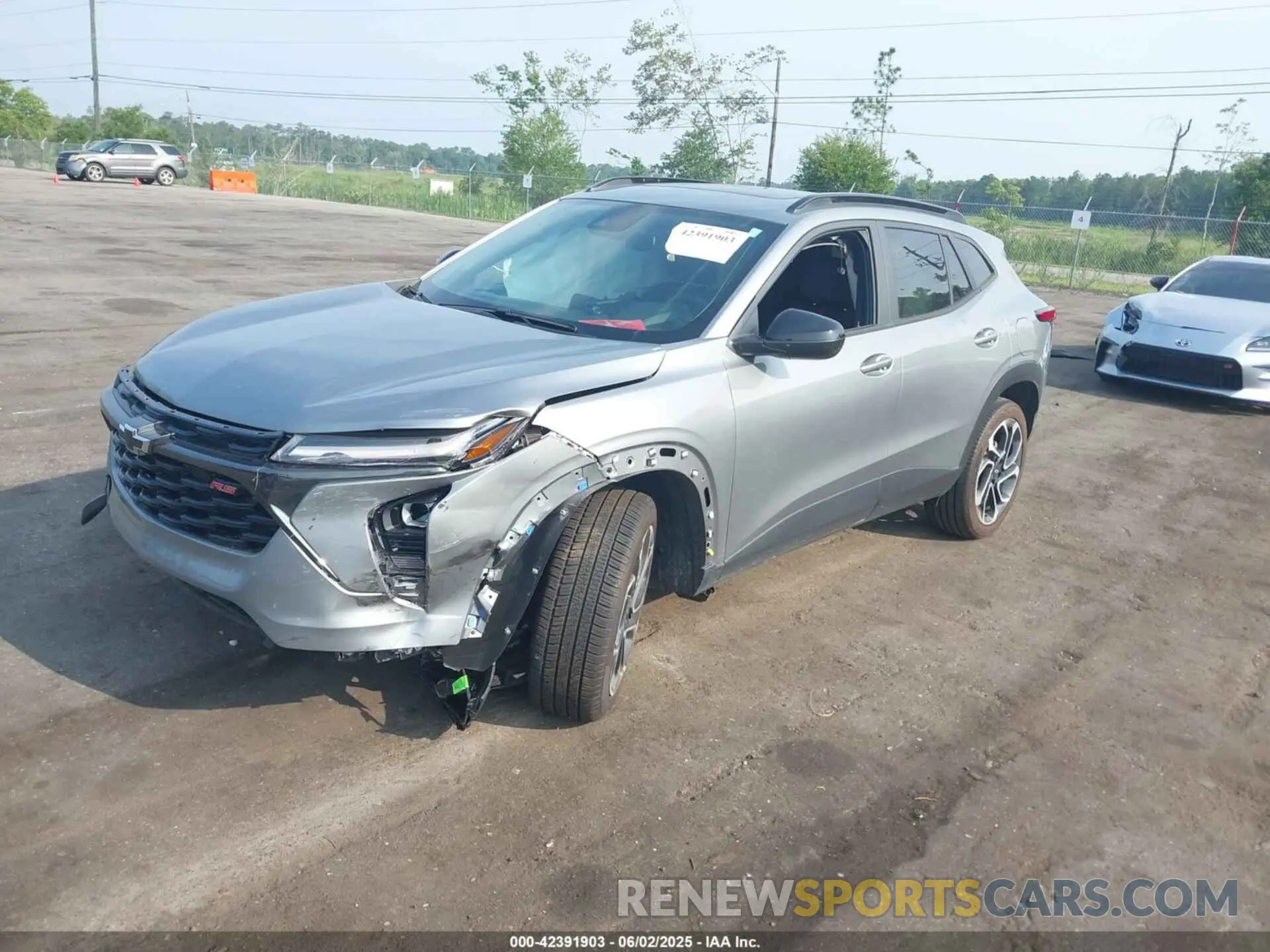 2 Photograph of a damaged car KL77LJE22RC088001 CHEVROLET TRAX 2024