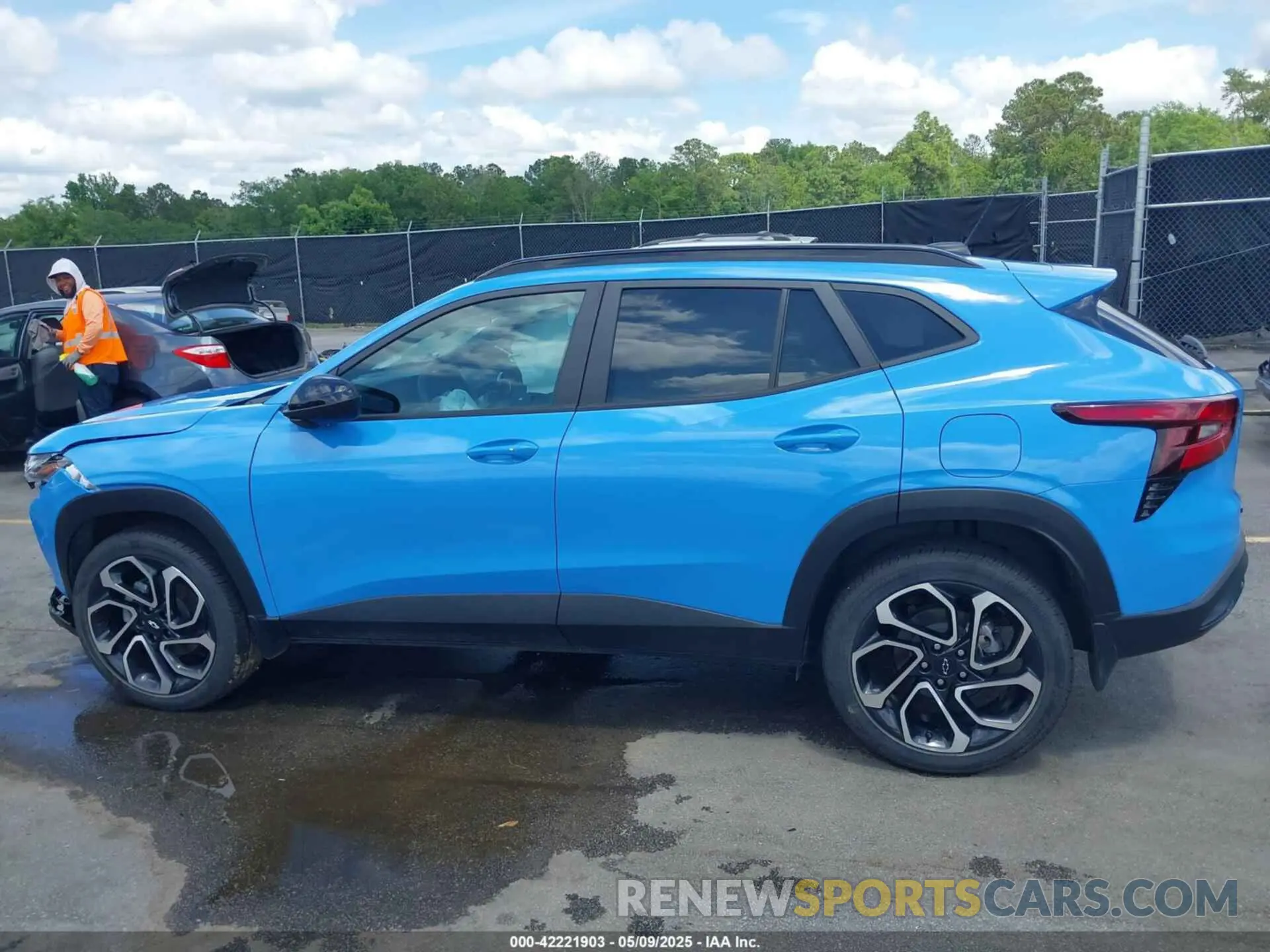 14 Photograph of a damaged car KL77LJE23RC052656 CHEVROLET TRAX 2024