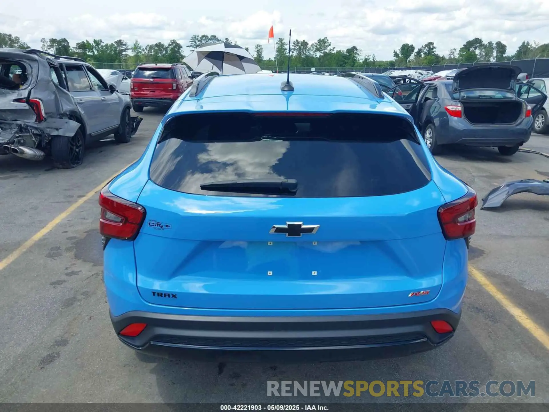 16 Photograph of a damaged car KL77LJE23RC052656 CHEVROLET TRAX 2024