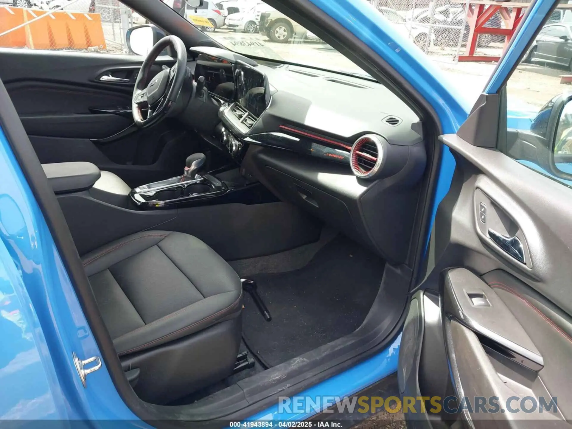 5 Photograph of a damaged car KL77LJE23RC186941 CHEVROLET TRAX 2024
