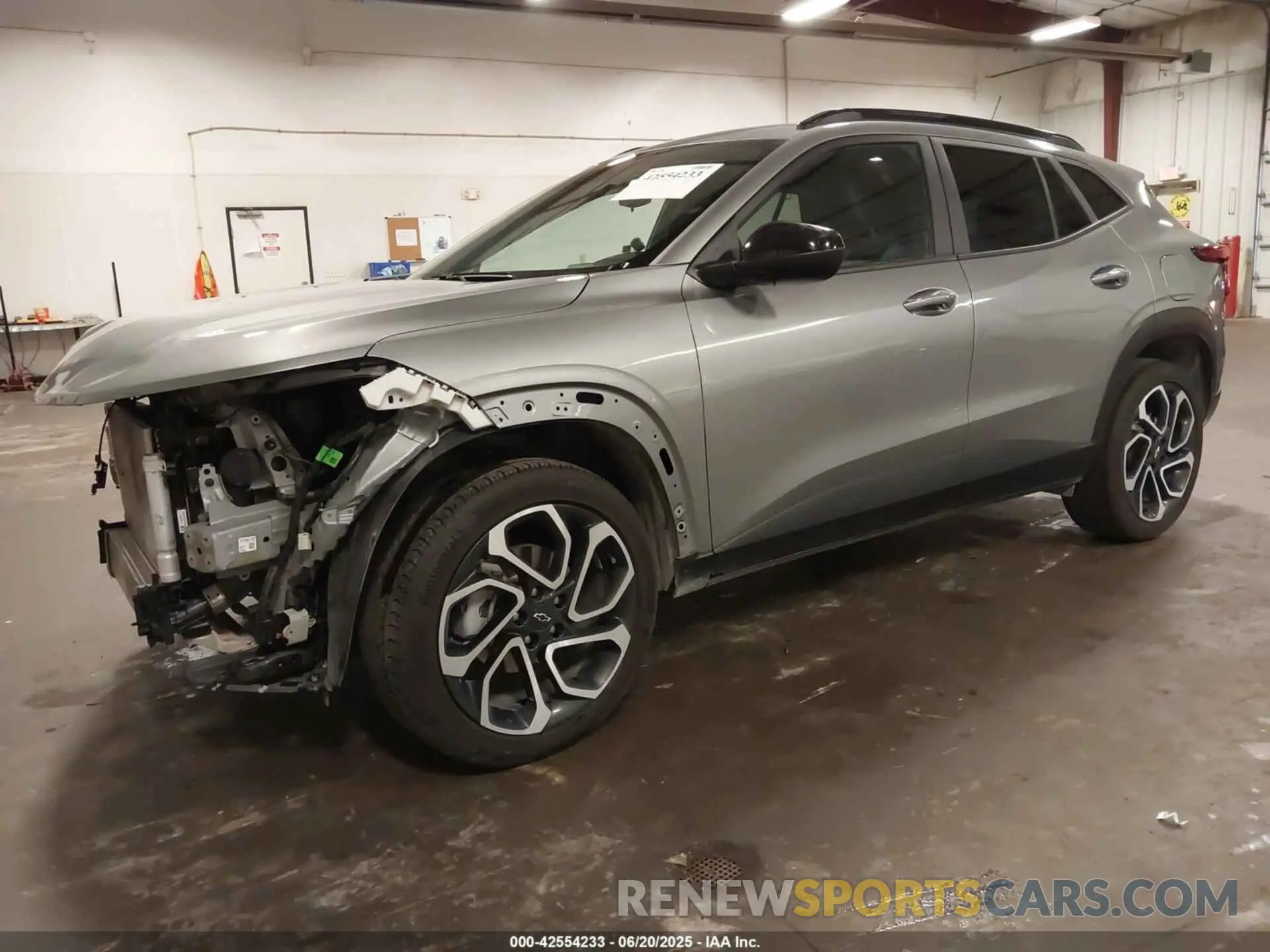 2 Photograph of a damaged car KL77LJE24RC054836 CHEVROLET TRAX 2024