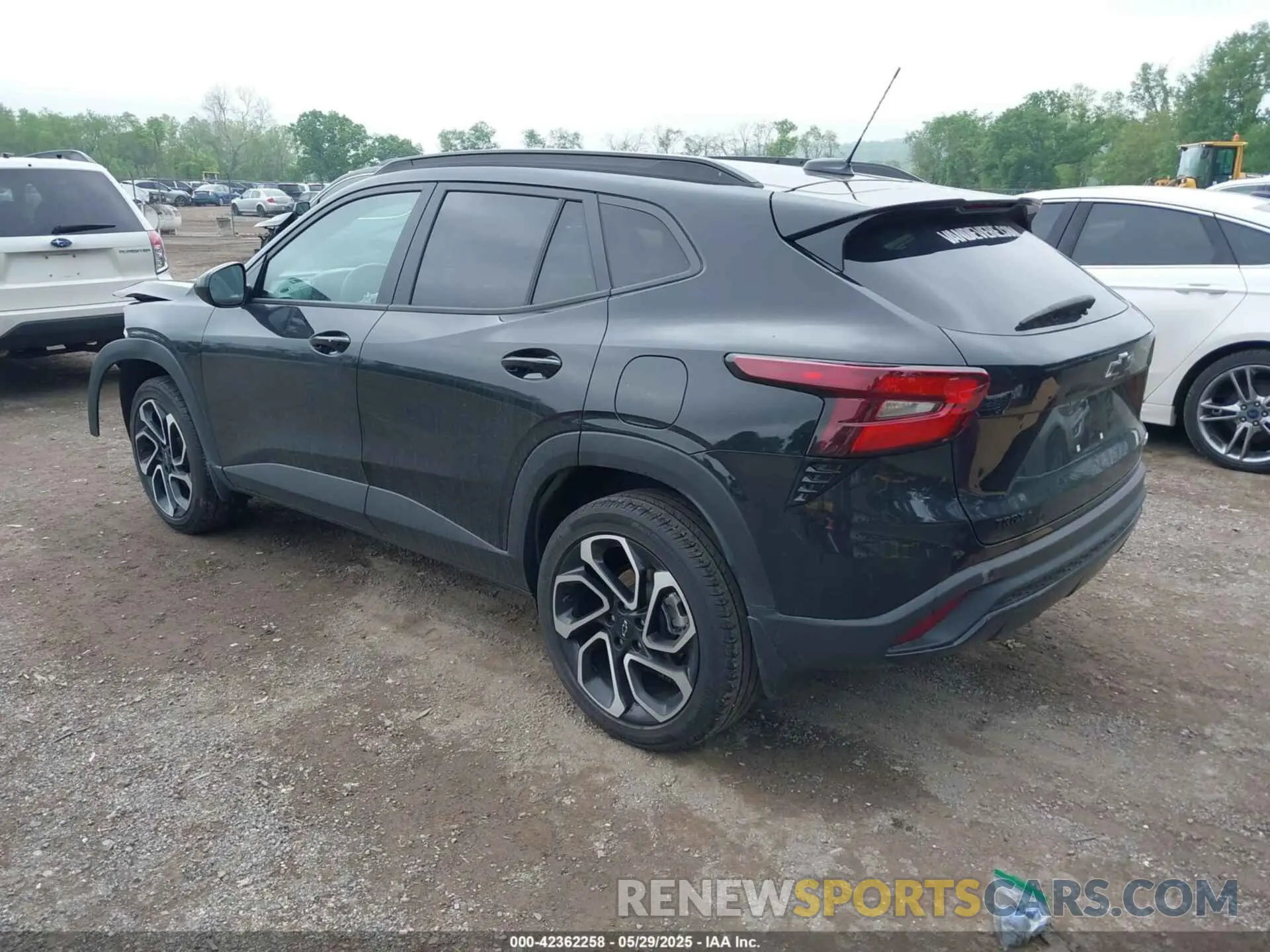 3 Photograph of a damaged car KL77LJE24RC146450 CHEVROLET TRAX 2024