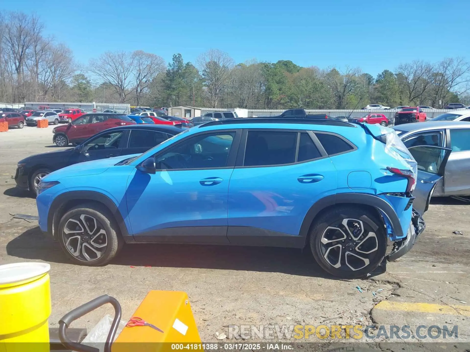 14 Photograph of a damaged car KL77LJE25RC184074 CHEVROLET TRAX 2024
