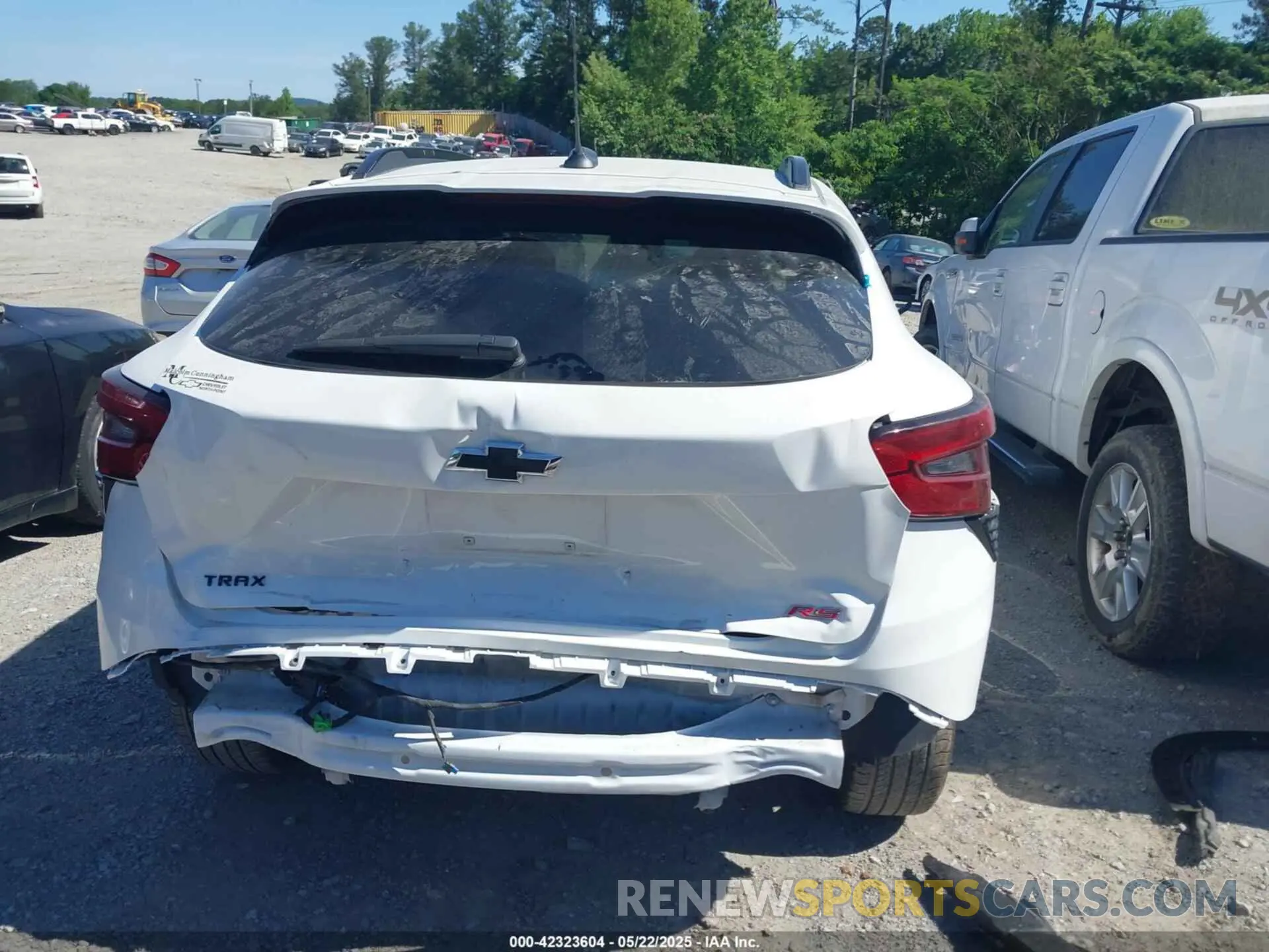 17 Photograph of a damaged car KL77LJE26RC070309 CHEVROLET TRAX 2024