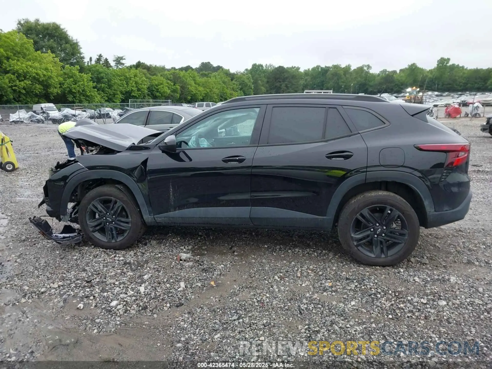 14 Photograph of a damaged car KL77LKE21RC023517 CHEVROLET TRAX 2024