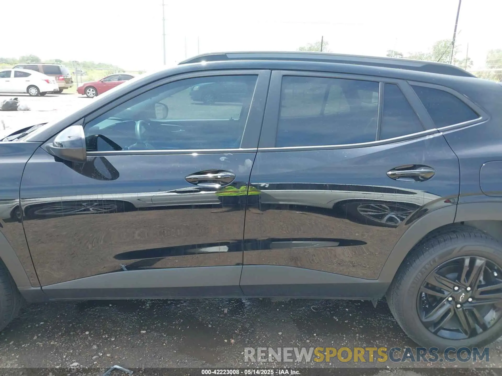 14 Photograph of a damaged car KL77LKE23RC238056 CHEVROLET TRAX 2024