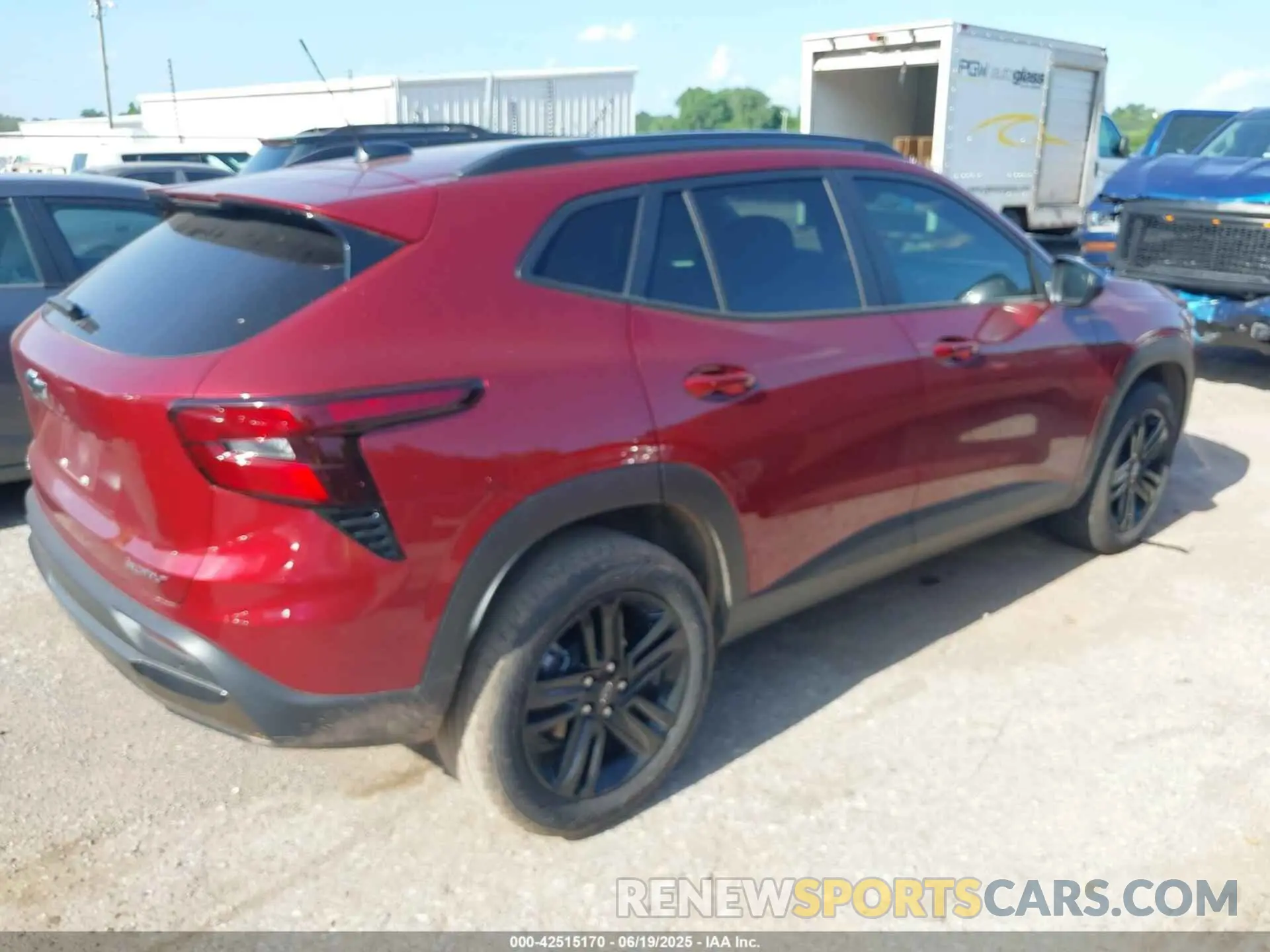 4 Photograph of a damaged car KL77LKE24RC146826 CHEVROLET TRAX 2024