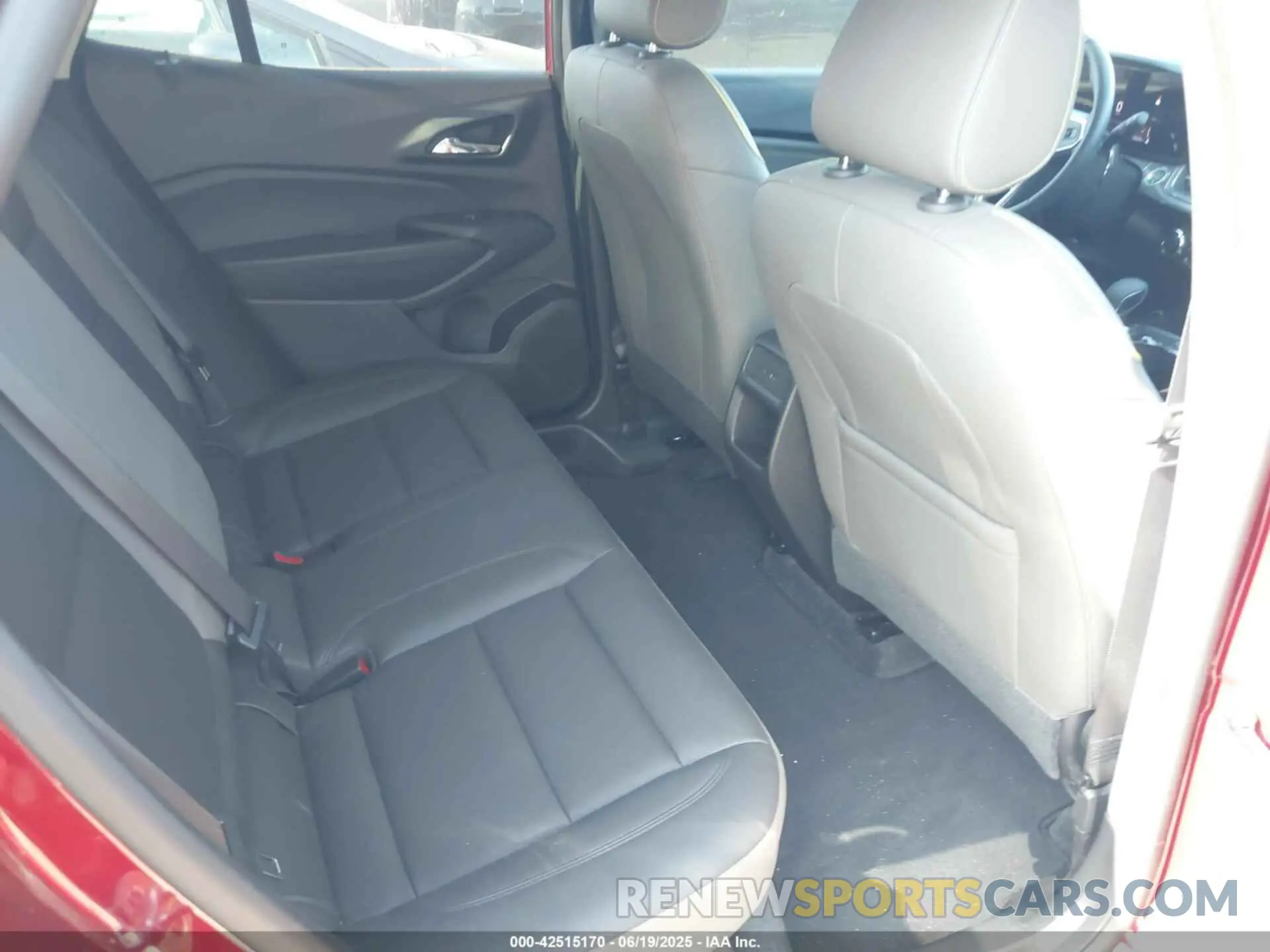 8 Photograph of a damaged car KL77LKE24RC146826 CHEVROLET TRAX 2024