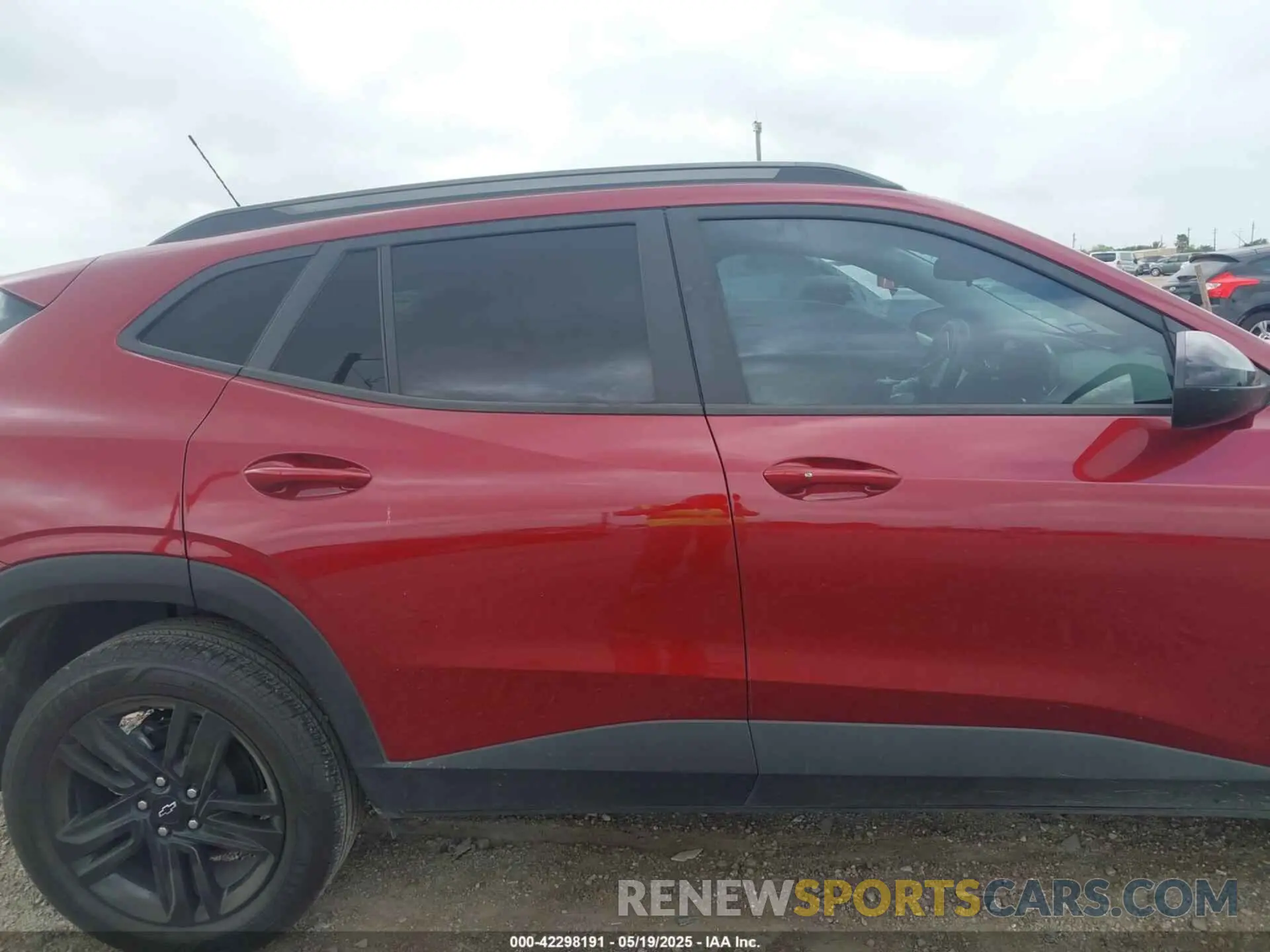 13 Photograph of a damaged car KL77LKE27RC002350 CHEVROLET TRAX 2024