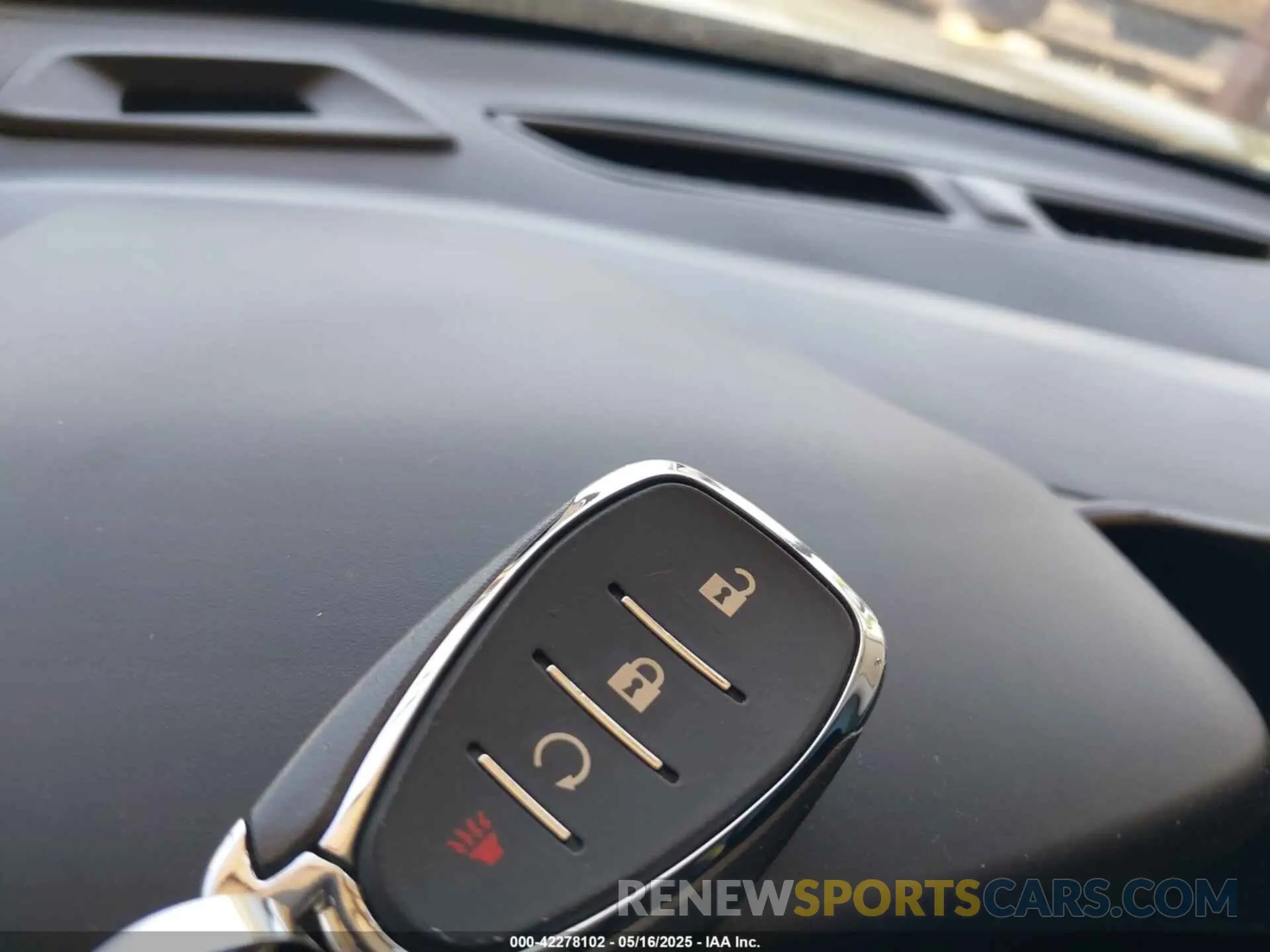 11 Photograph of a damaged car KL77LKE28RC015866 CHEVROLET TRAX 2024
