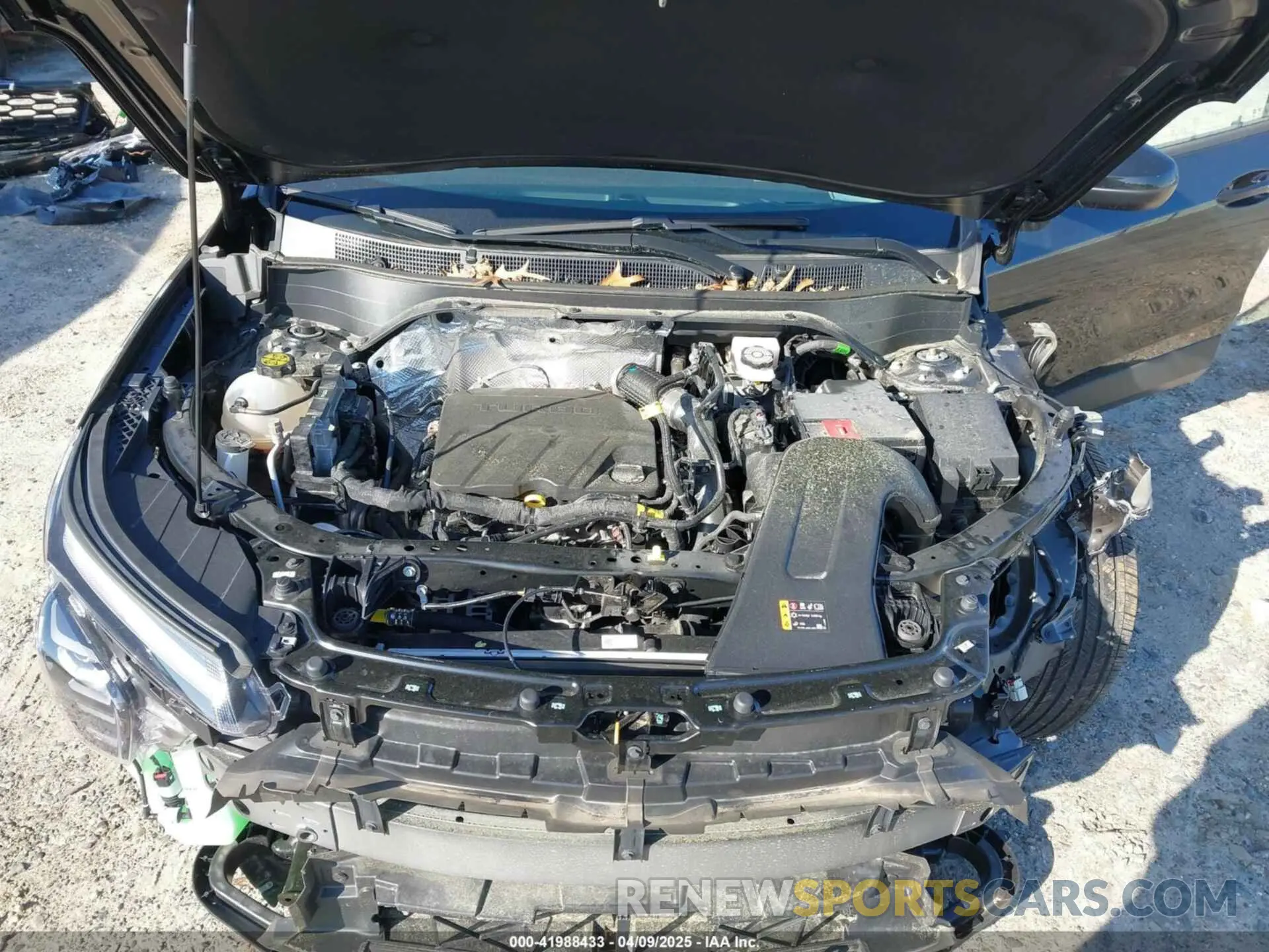 10 Photograph of a damaged car KL77LKE29RC100781 CHEVROLET TRAX 2024