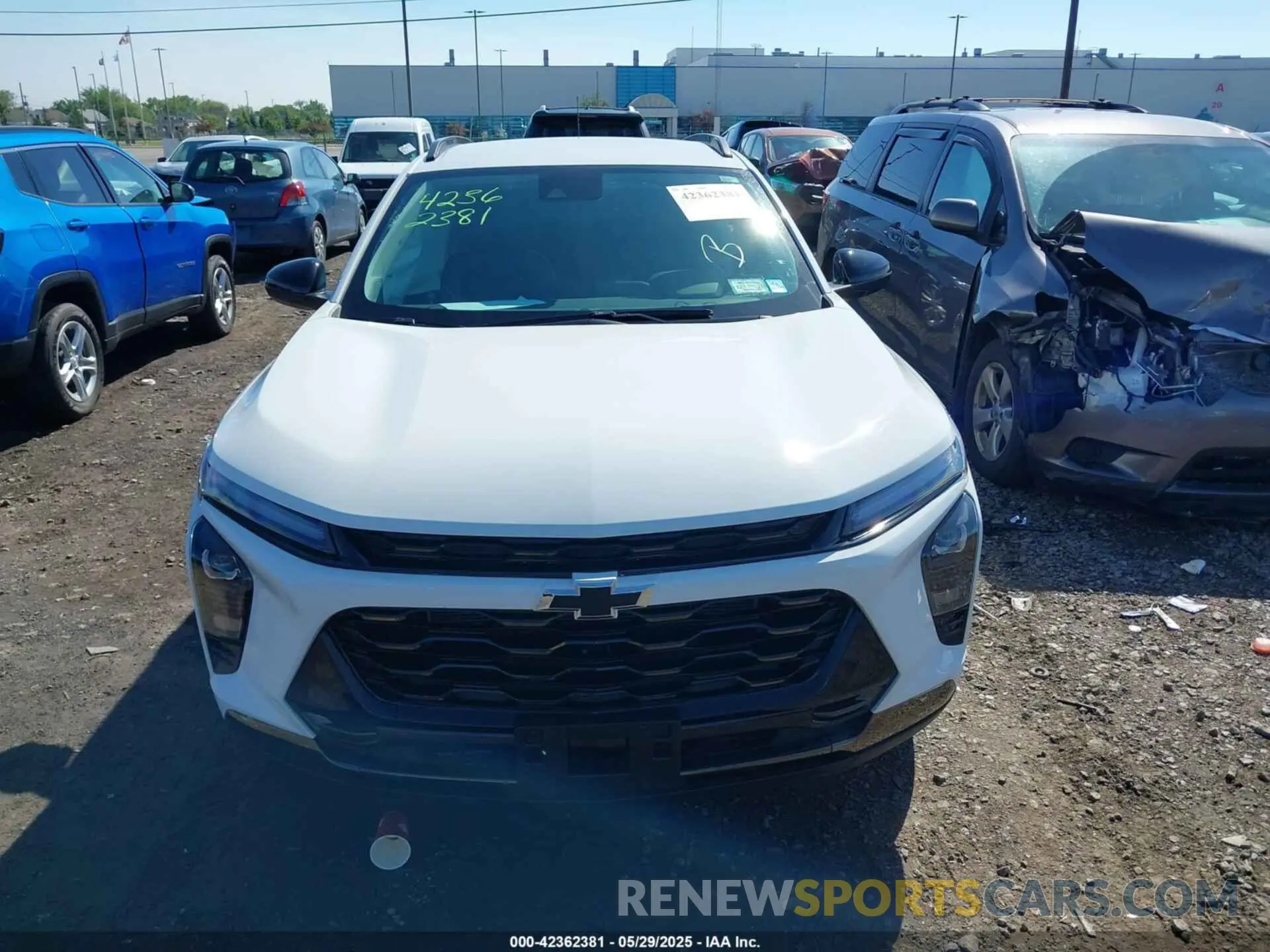 12 Photograph of a damaged car KL77LKE2XRC200551 CHEVROLET TRAX 2024