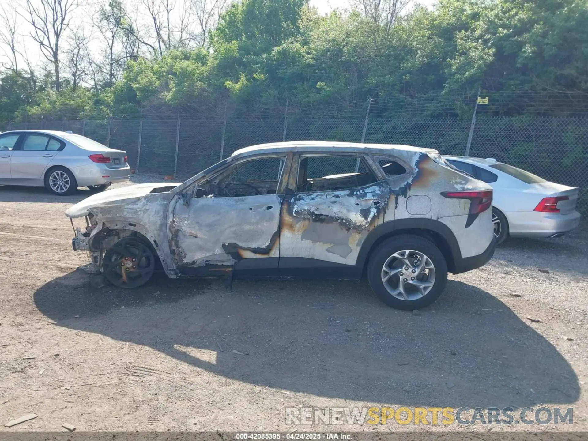 14 Photograph of a damaged car KL77LFEP0SC001677 CHEVROLET TRAX 2025