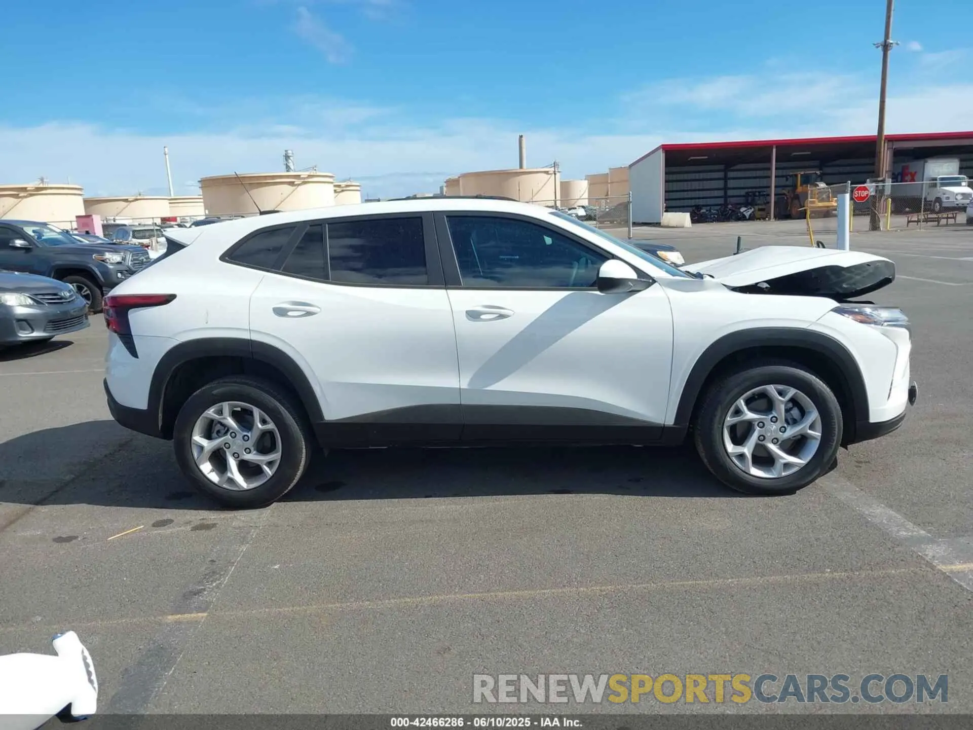 13 Photograph of a damaged car KL77LFEP0SC047722 CHEVROLET TRAX 2025