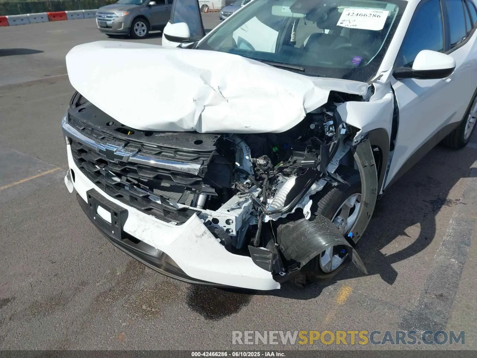 6 Photograph of a damaged car KL77LFEP0SC047722 CHEVROLET TRAX 2025