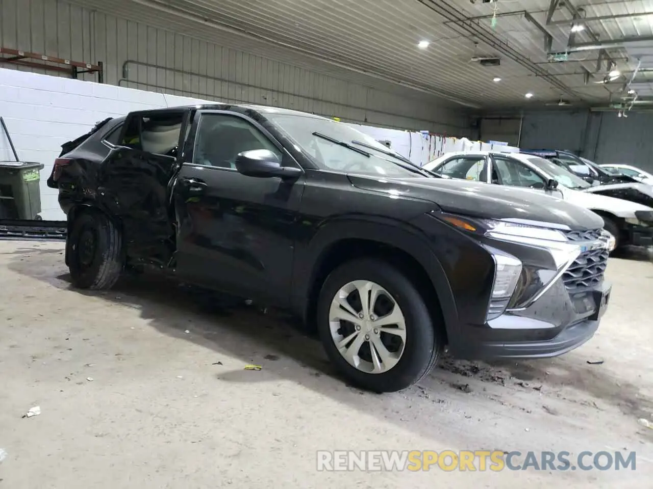 4 Photograph of a damaged car KL77LFEP0SC094524 CHEVROLET TRAX 2025