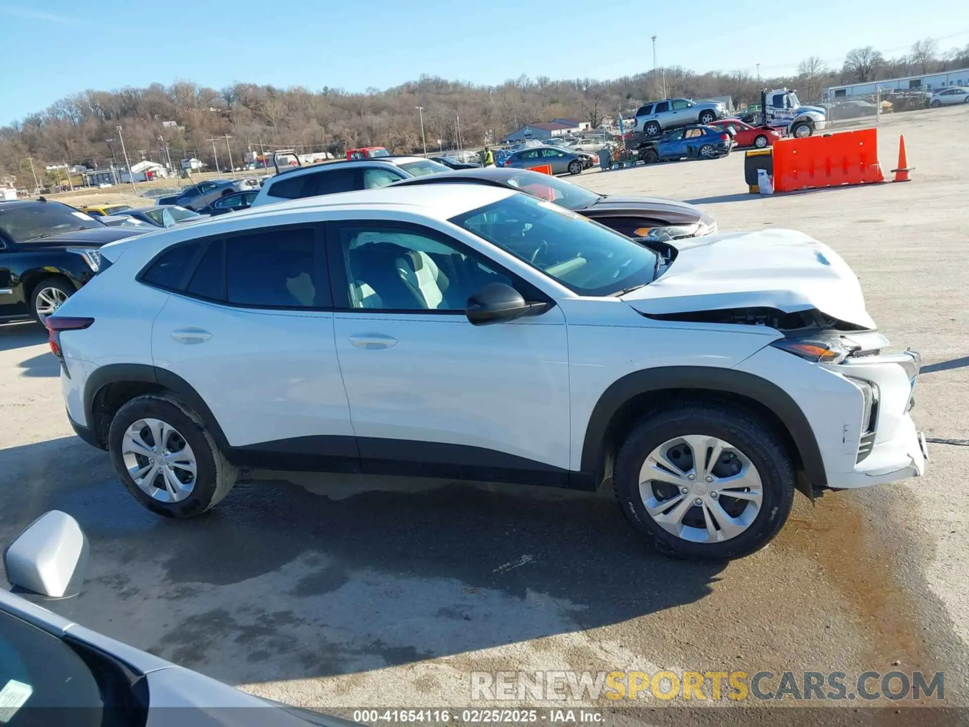 14 Photograph of a damaged car KL77LFEP1SC004863 CHEVROLET TRAX 2025