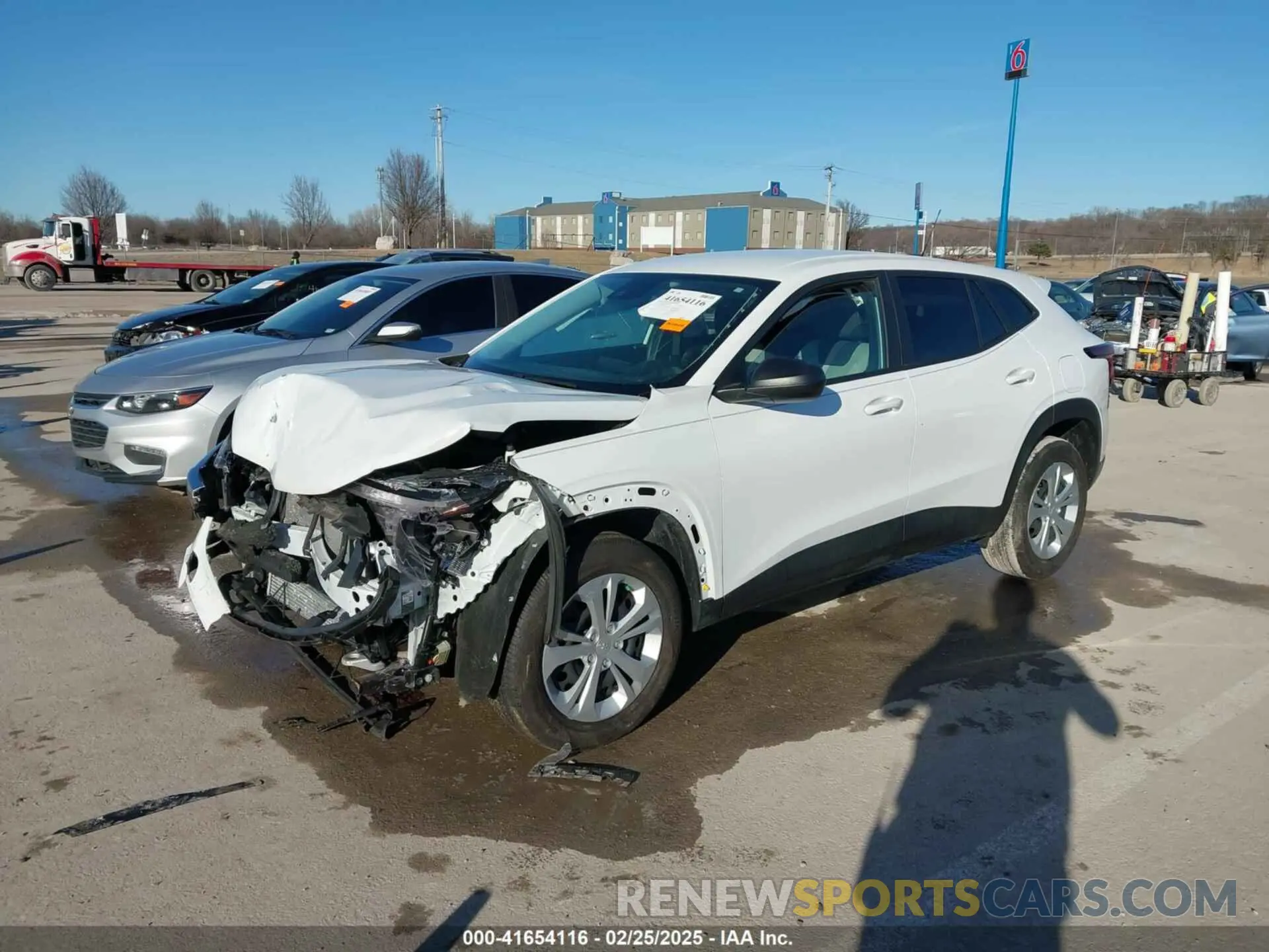 2 Photograph of a damaged car KL77LFEP1SC004863 CHEVROLET TRAX 2025