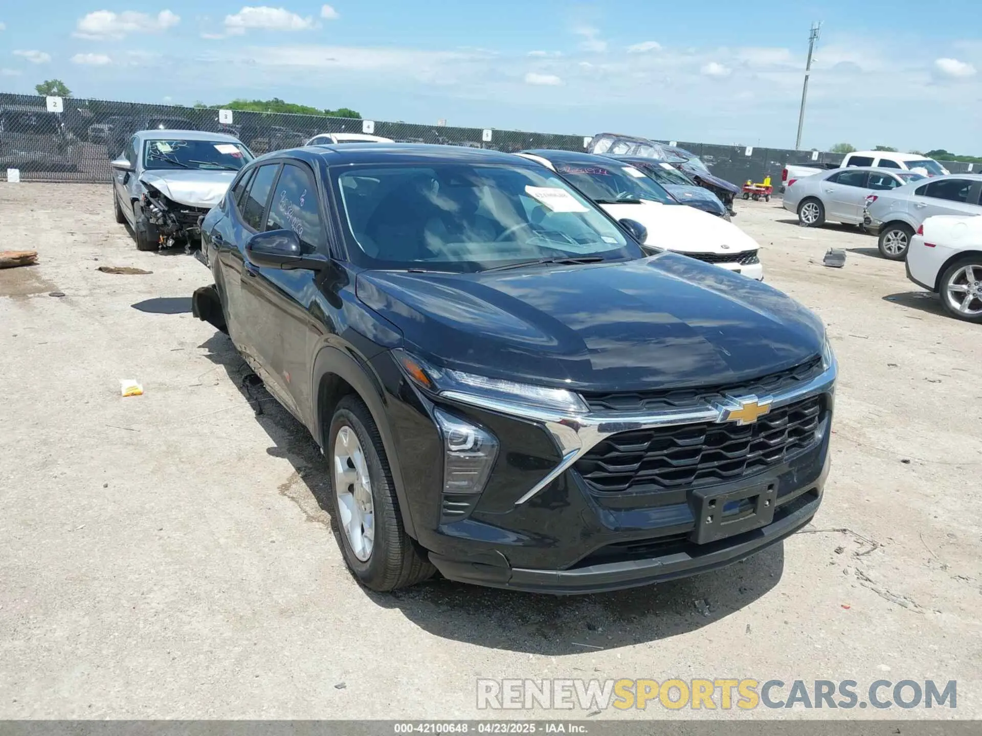1 Photograph of a damaged car KL77LFEP2SC163973 CHEVROLET TRAX 2025