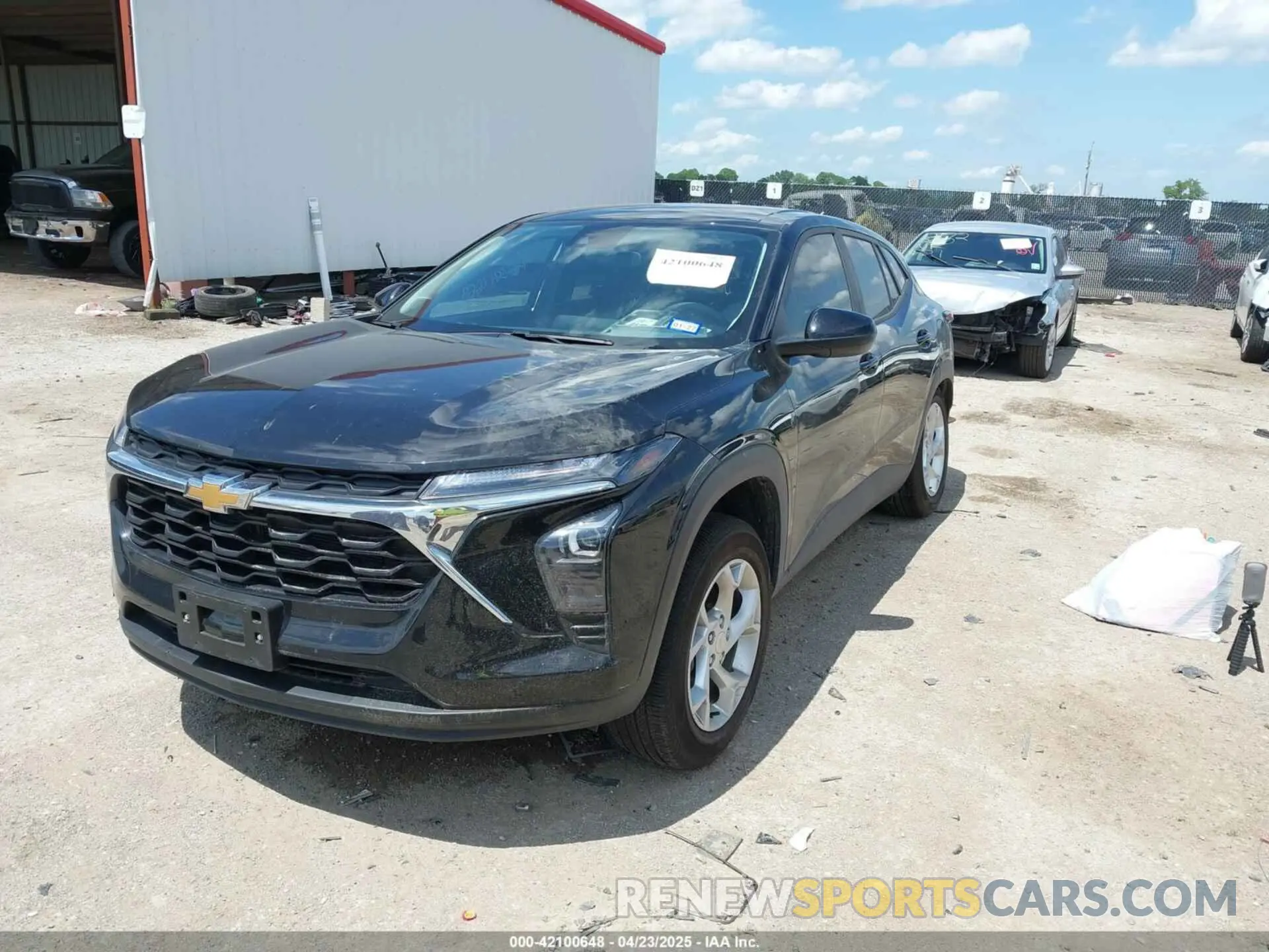 2 Photograph of a damaged car KL77LFEP2SC163973 CHEVROLET TRAX 2025