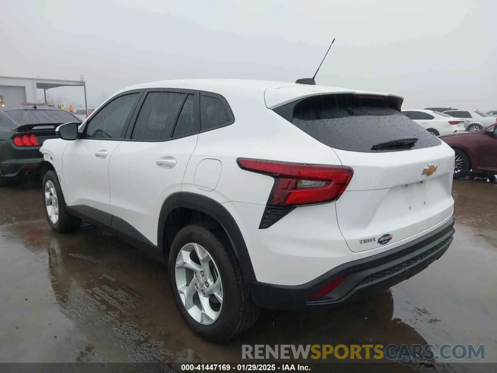 3 Photograph of a damaged car KL77LFEP3SC033782 CHEVROLET TRAX 2025