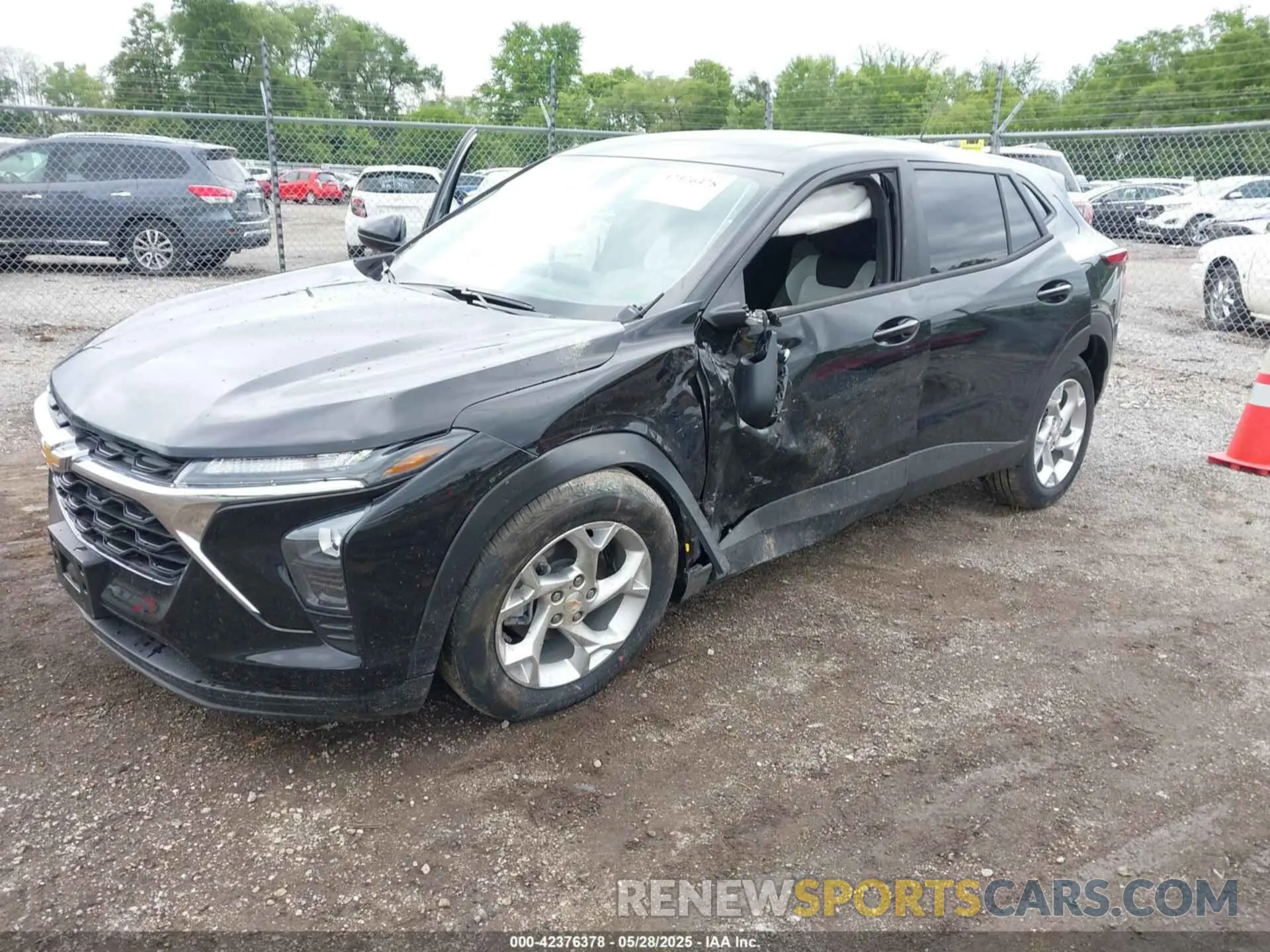 2 Photograph of a damaged car KL77LFEP4SC130652 CHEVROLET TRAX 2025