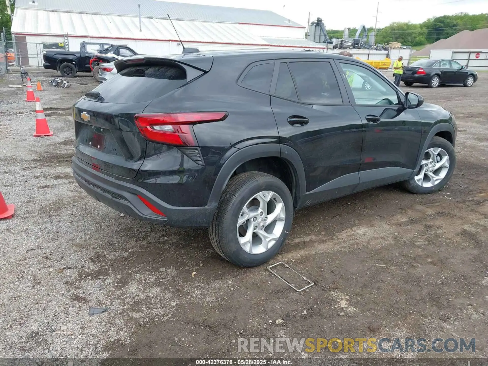 4 Photograph of a damaged car KL77LFEP4SC130652 CHEVROLET TRAX 2025